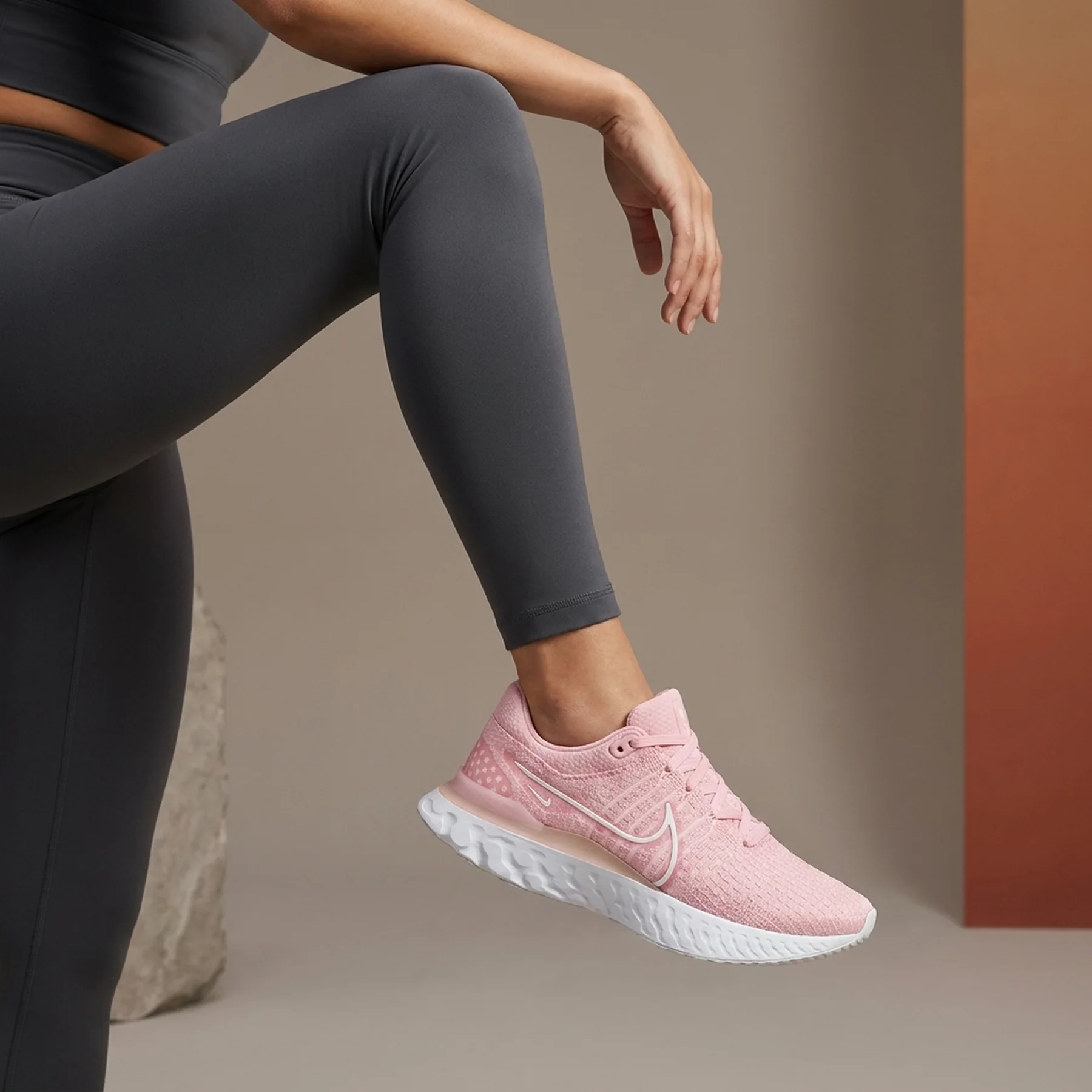Кросівки для бігу жіночі Nike React Infinity Run Fk 3 (DD3024-600)