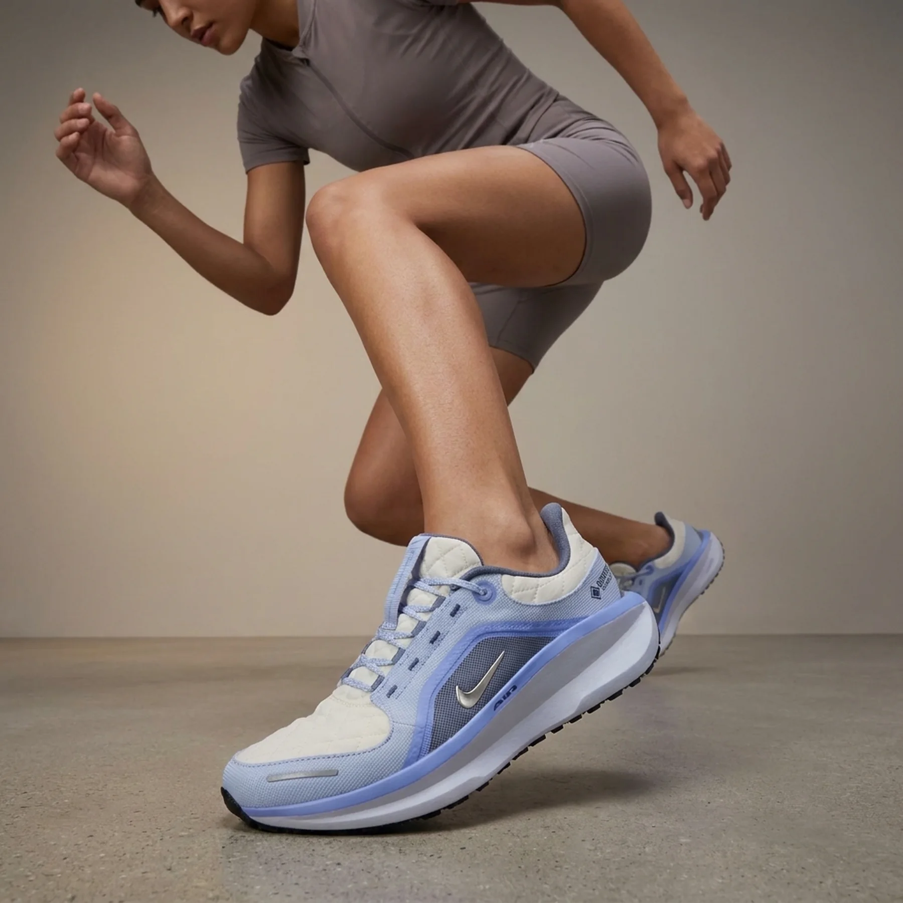 Кросівки для бігу жіночі Nike Winflo 11 Gore Tex (FQ1359-002)