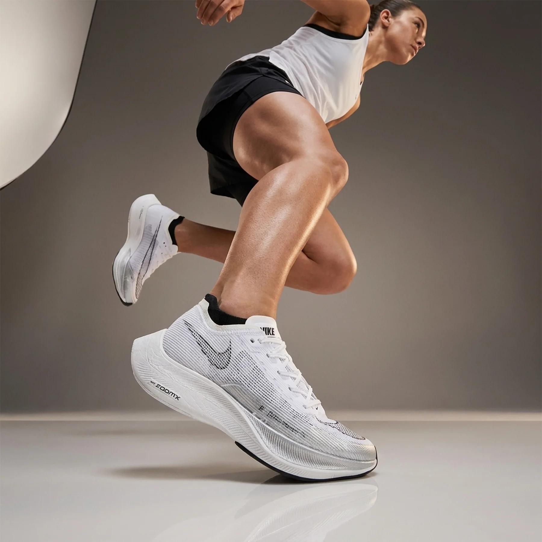 Кросівки для бігу жіночі Nike Zoomx Vaporfly (CU4123-001)