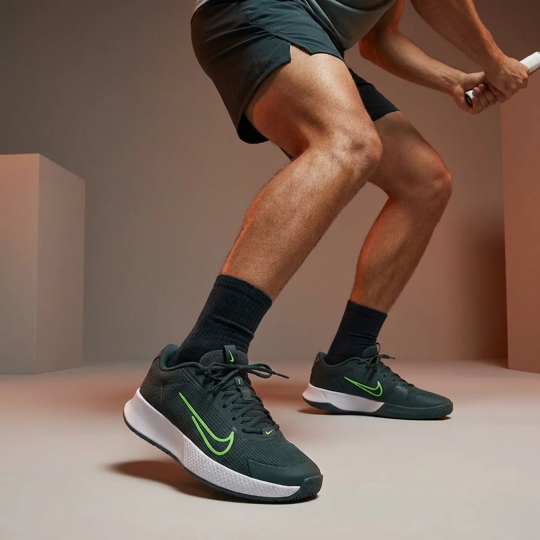 Кросівки для тенісу чоловічі Nike Vapor Lite 2 Cly (DV2016-300)