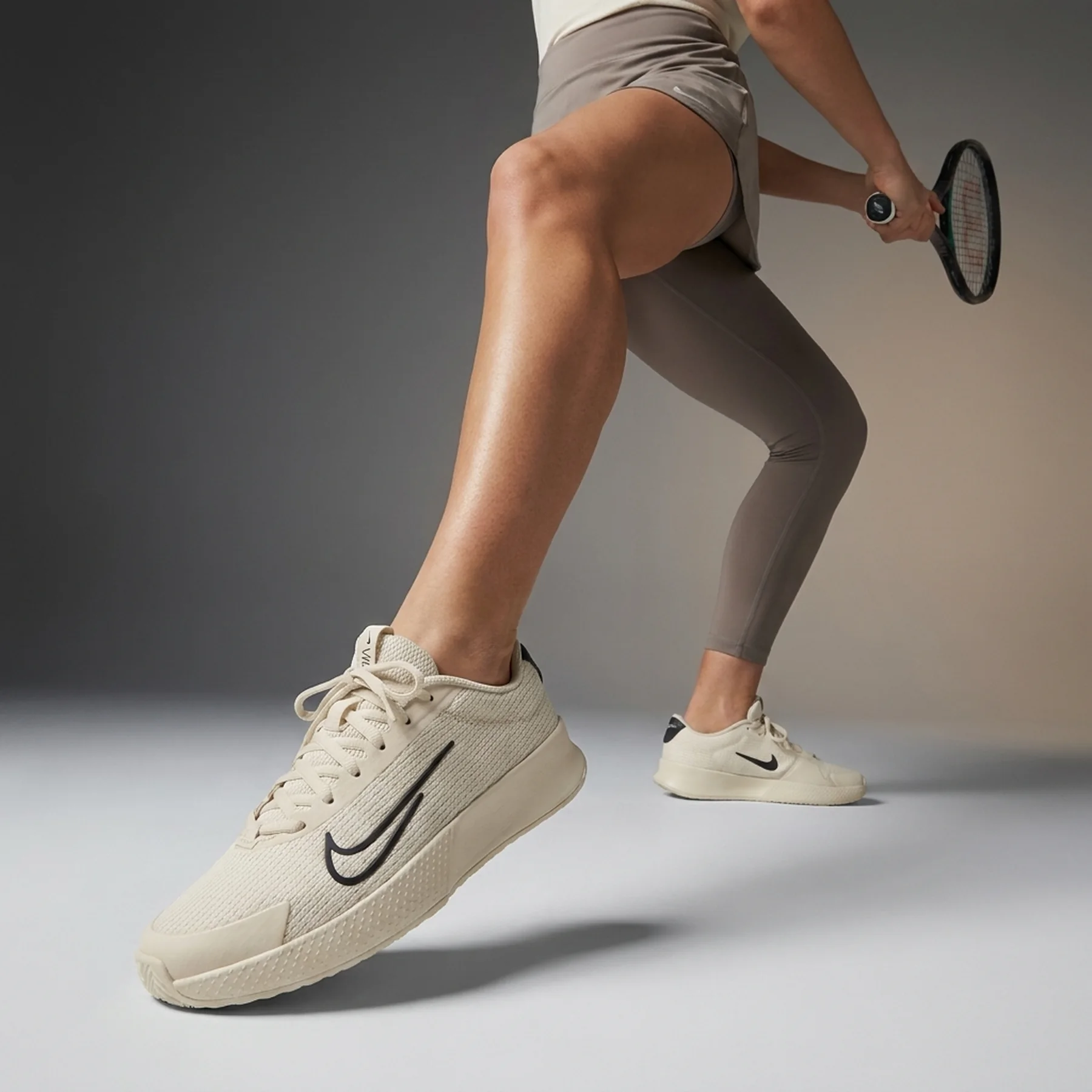 Кросівки для тенісу жіноче Nike Vapor Lite 2 (DV2019-003)