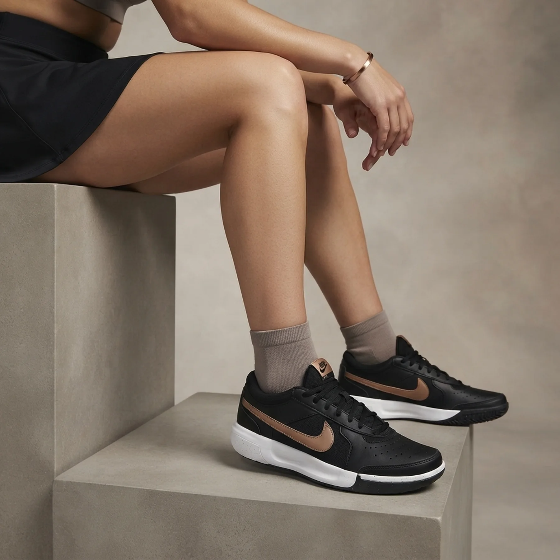 Кросівки для тенісу жіноче Nike Zoom Court Lite 3 (DV3279-001)