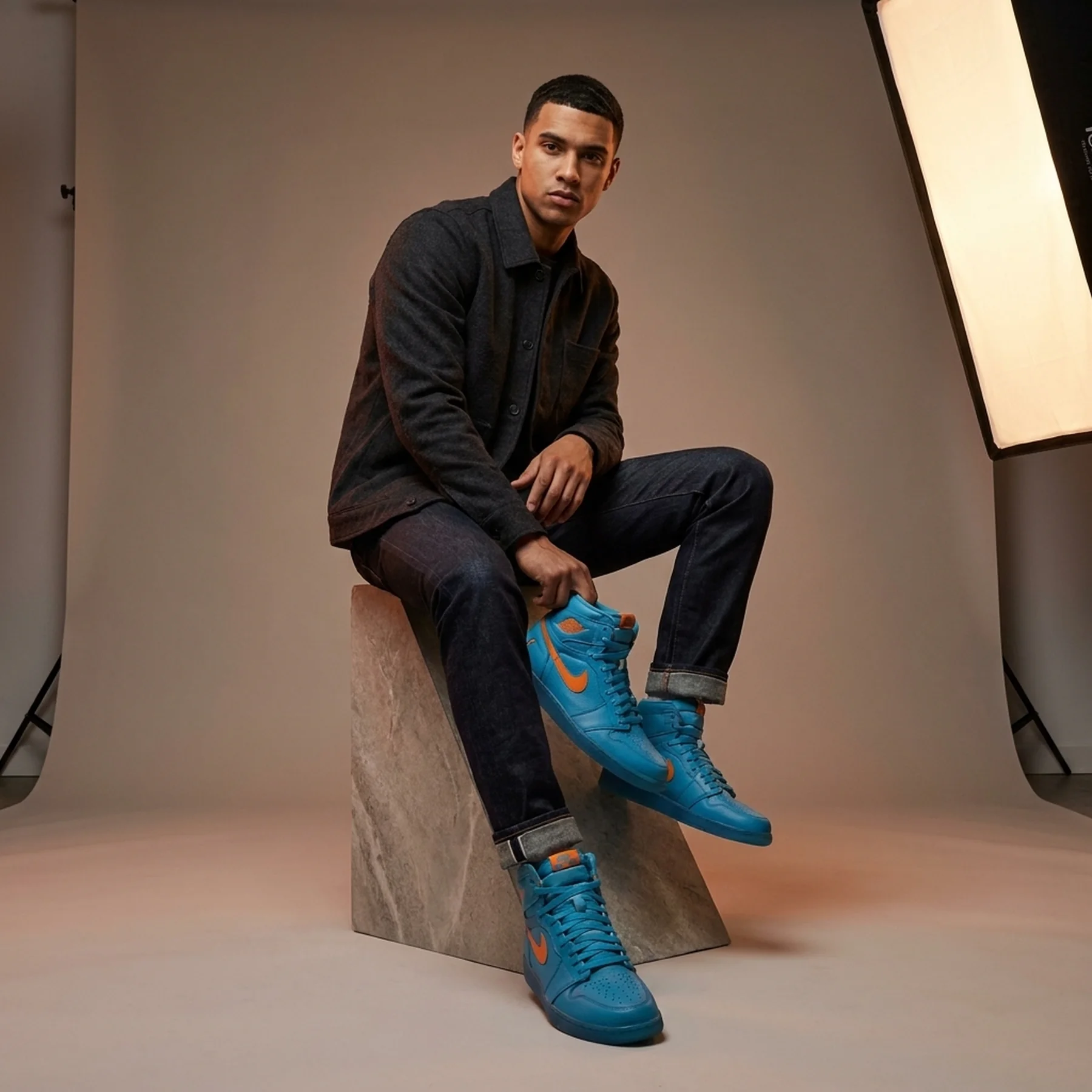 Кросівки Jordan 1 retro high og gatorade blue lagoon