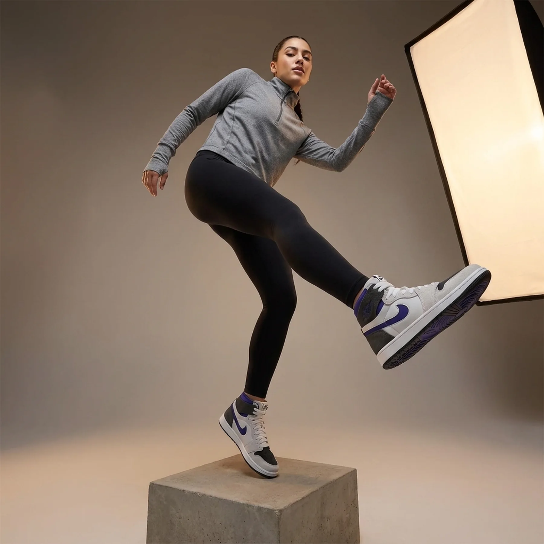 Кросівки жіночі Jordan 1 High Zoom Comfort 2 Grey/Black (DV1305-040)