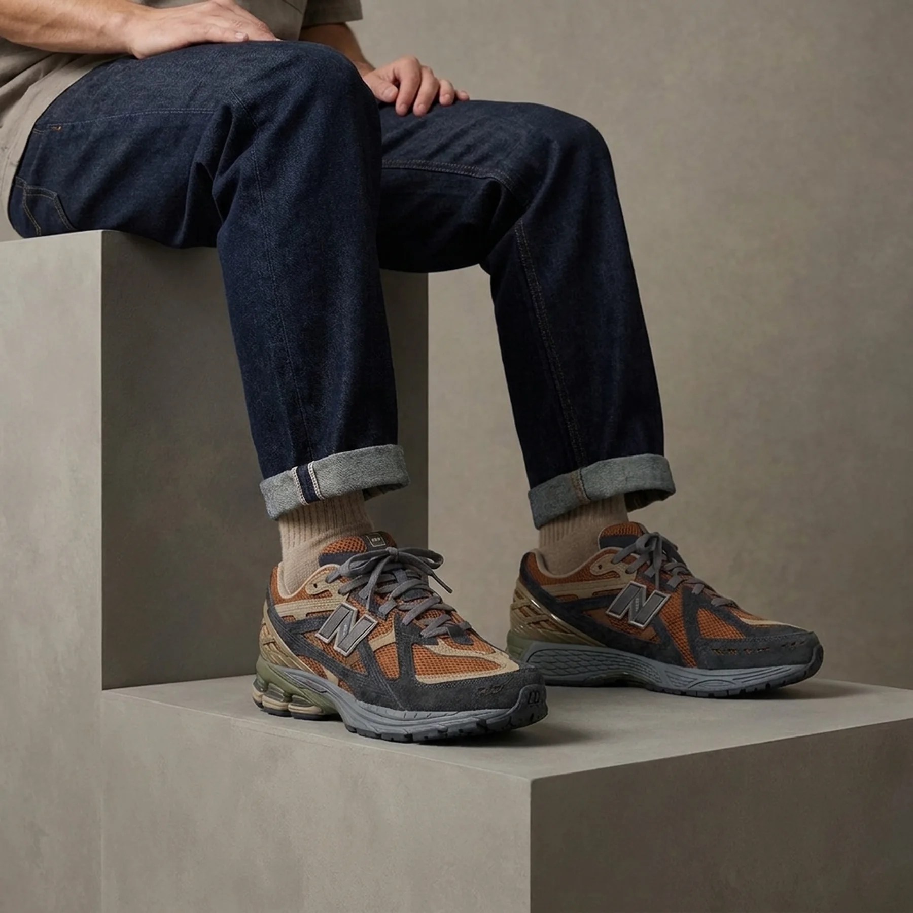 Кросівки New Balance 1906 Коричневий