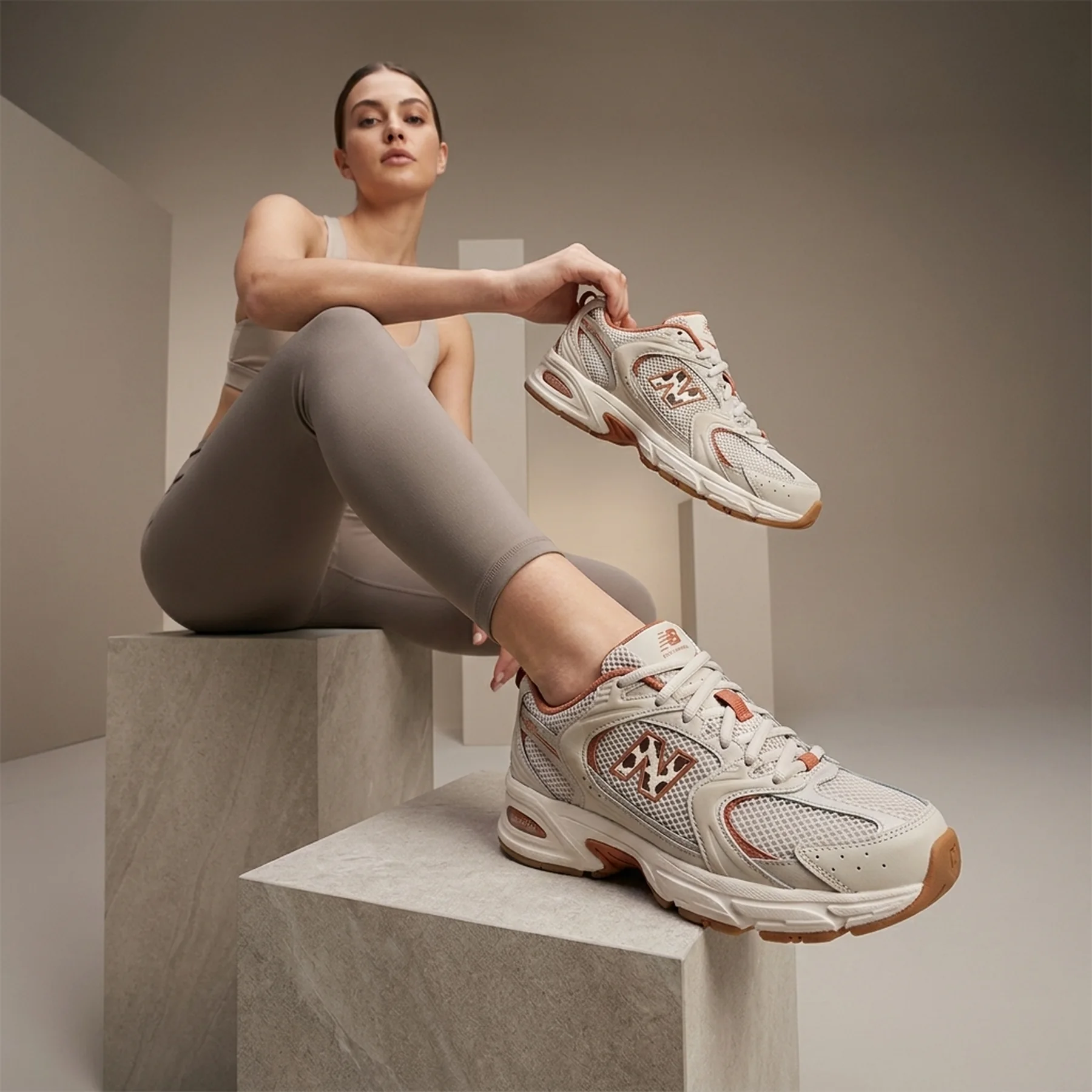 Кросівки New Balance 530 'Moonbeam Cow Print'