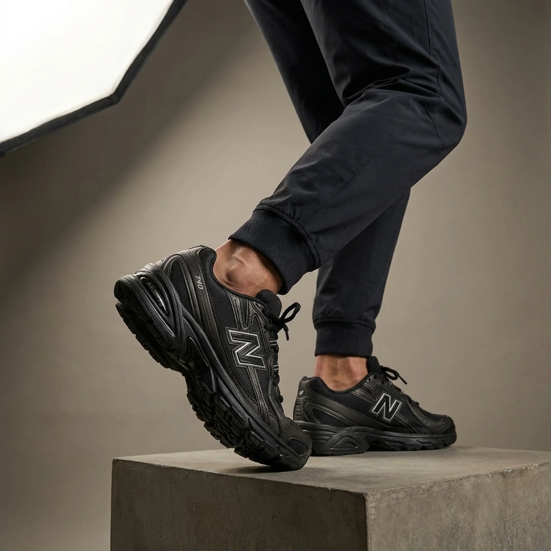 Кросівки New Balance 740