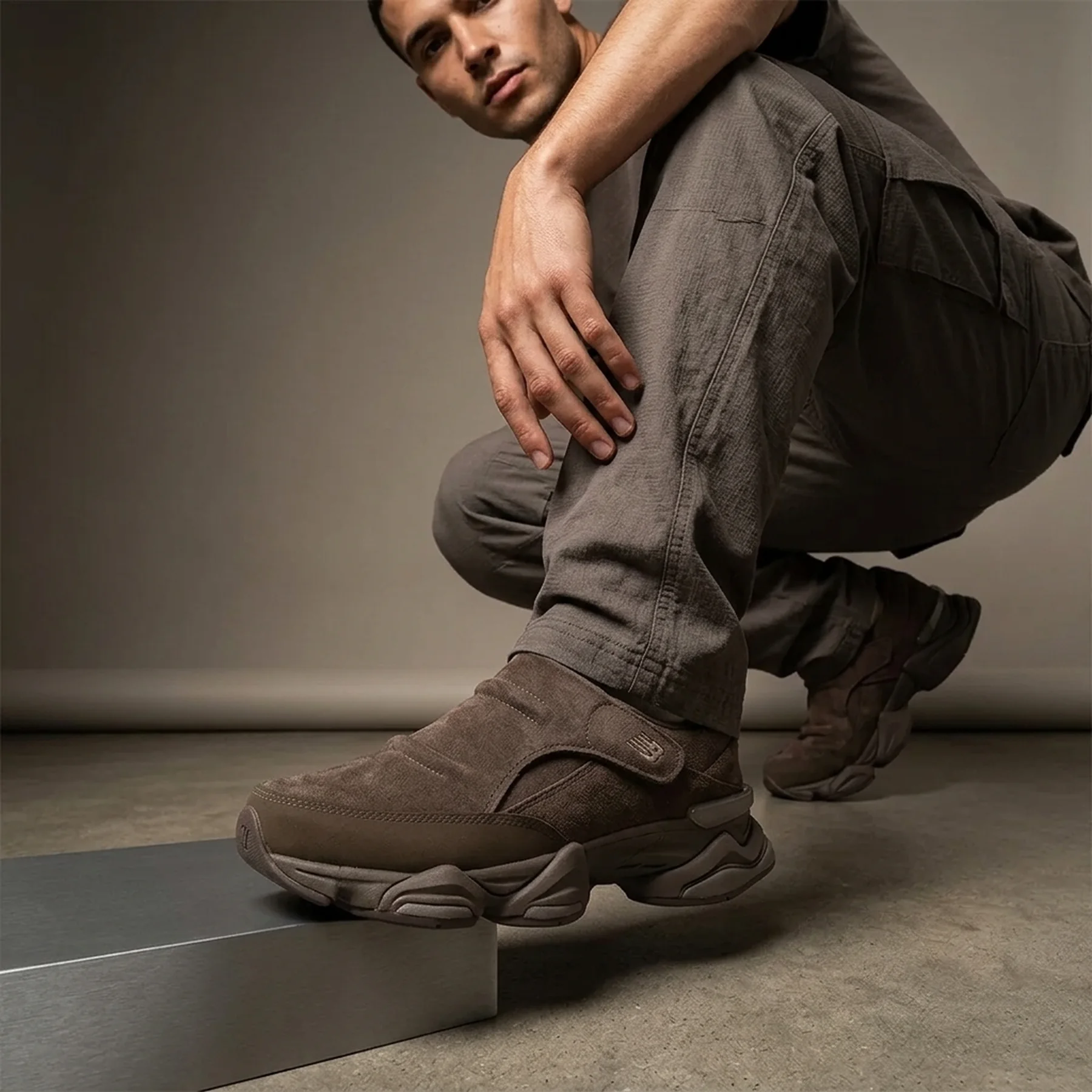 Кросівки New Balance 8040 Dark Mushroom