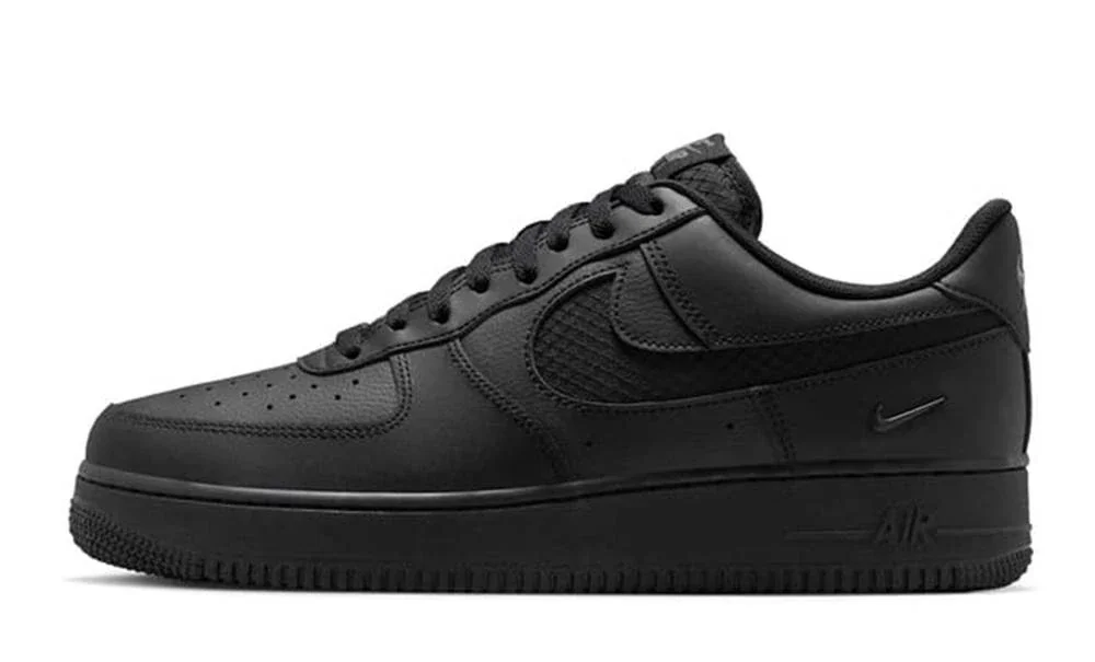 Кросівки Nike Air Force 1 '07 LV8
