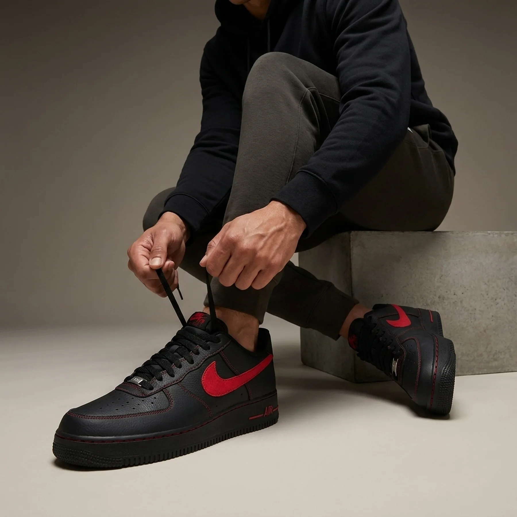 Кросівки Nike Air Force 1 Low '07 LV8 Bred