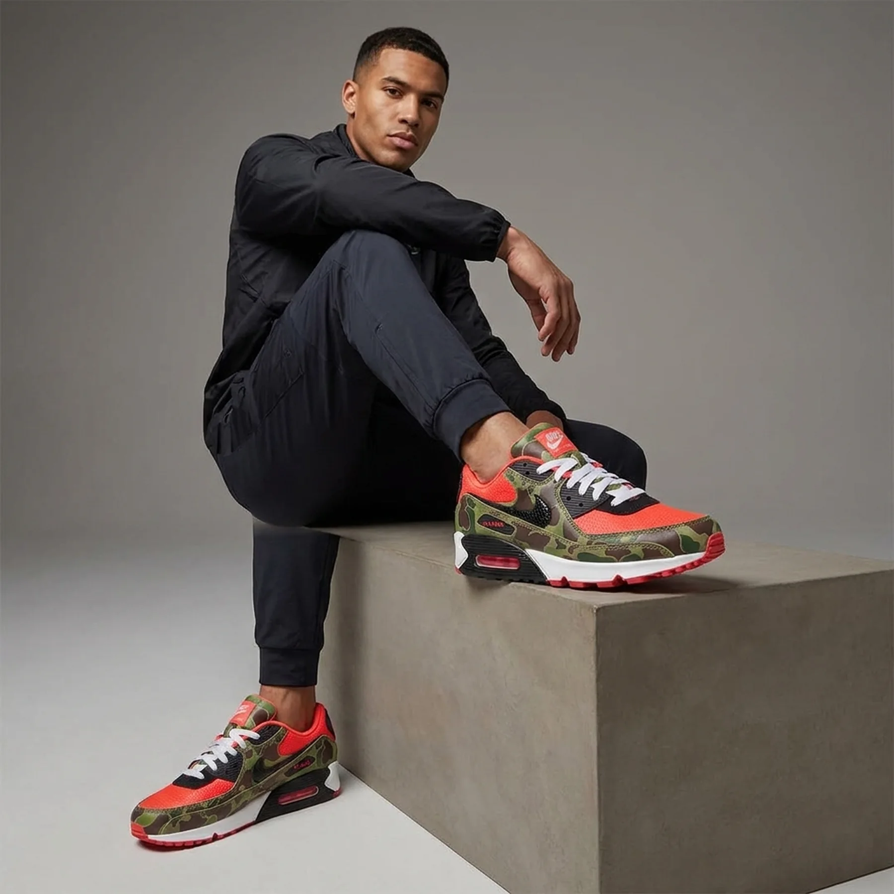 Кросівки Nike Air Max 90 Dark Sage and Solar Red