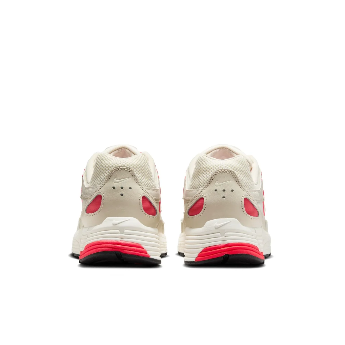 Кросівки Nike P-6000