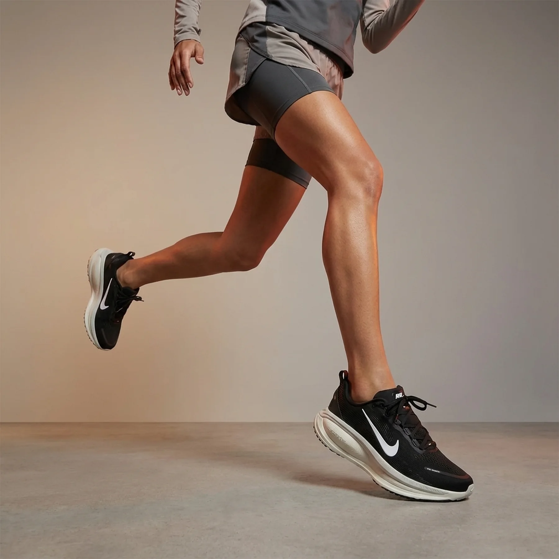Кросівки Nike Vomero 18
