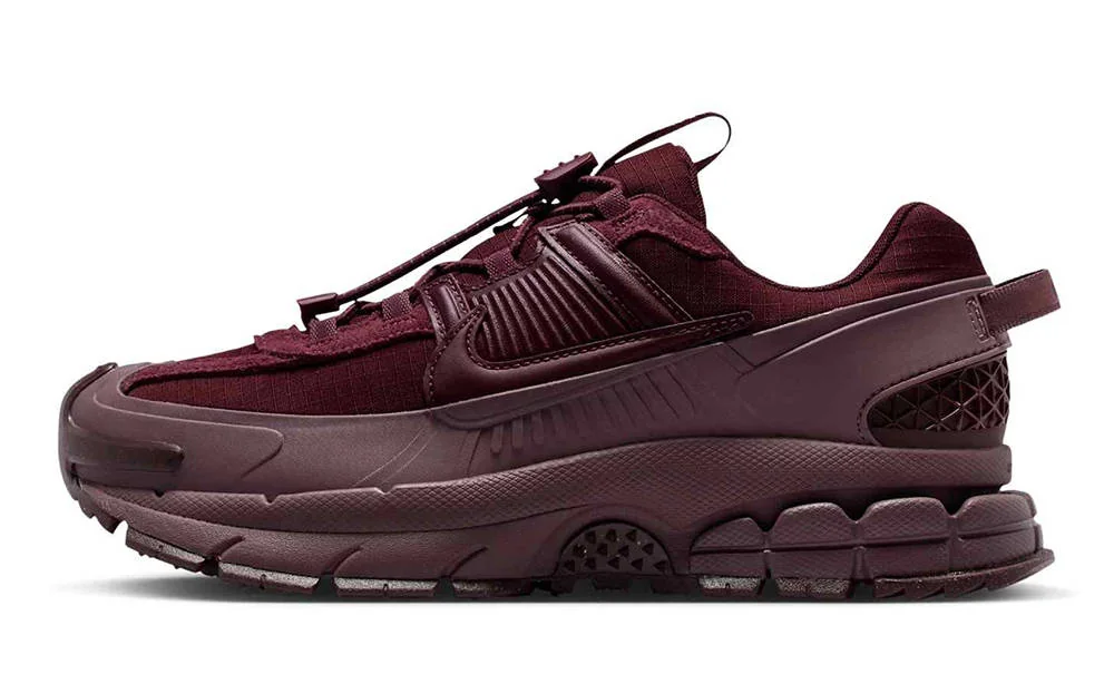 Кросівки Nike Zoom Vomero Roam Burgundy Crush