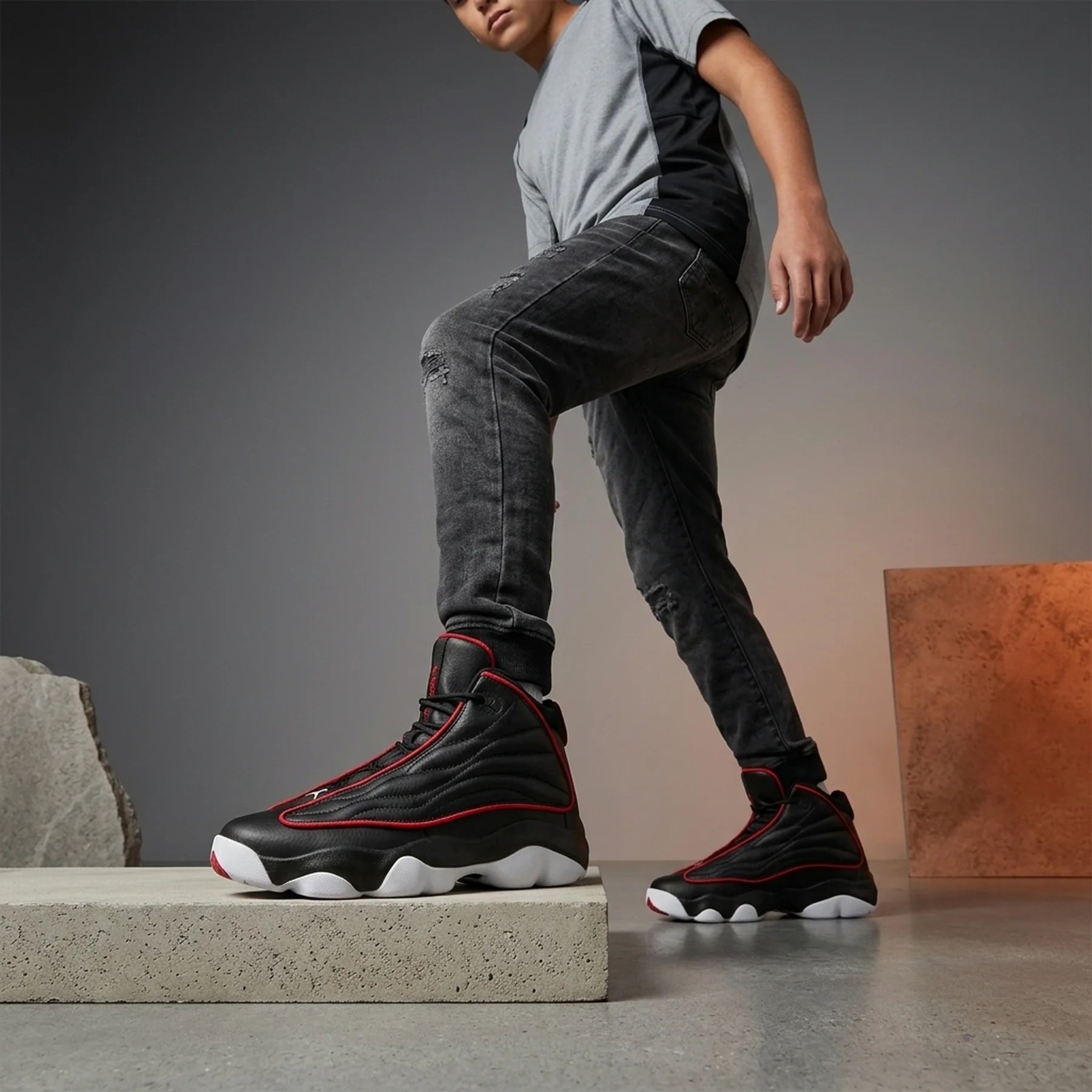 Кросівки підліткові Jordan Air Pro Strong (DC7911-061)