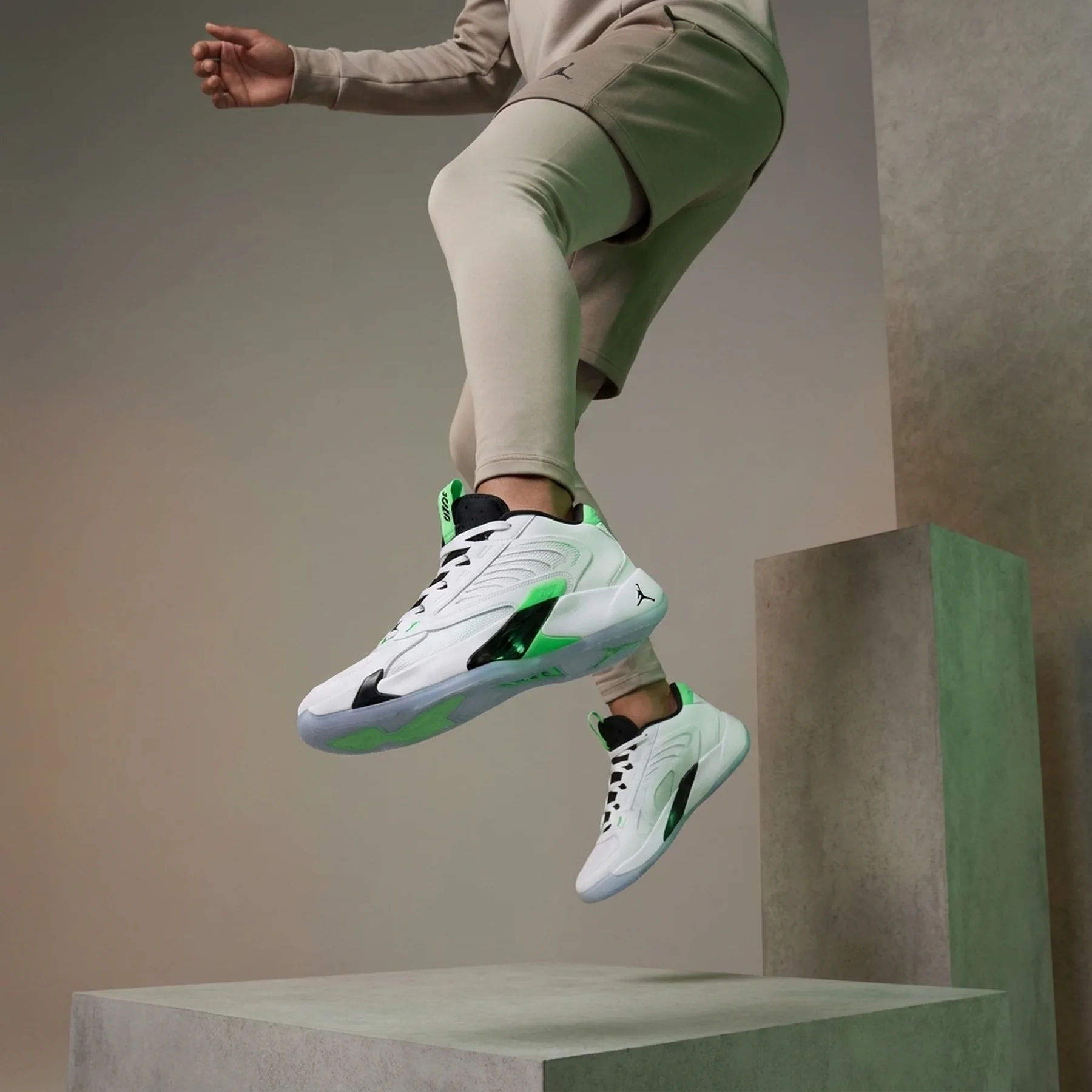 Кросівки підліткові Jordan Luka 2 (Gs) (DZ3498-103)