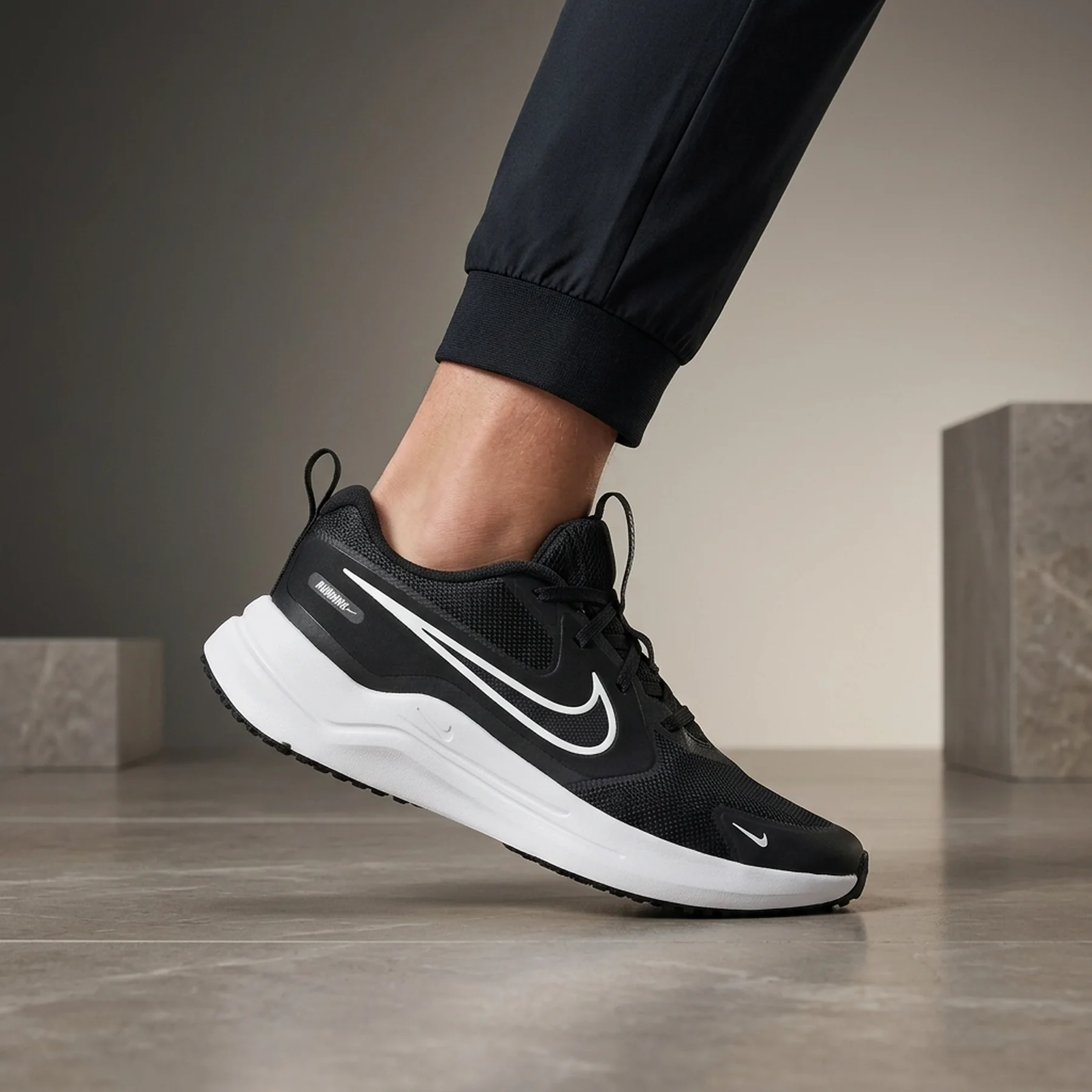 Кросівки підліткові Nike Cosmic Runner (HM4402-003)