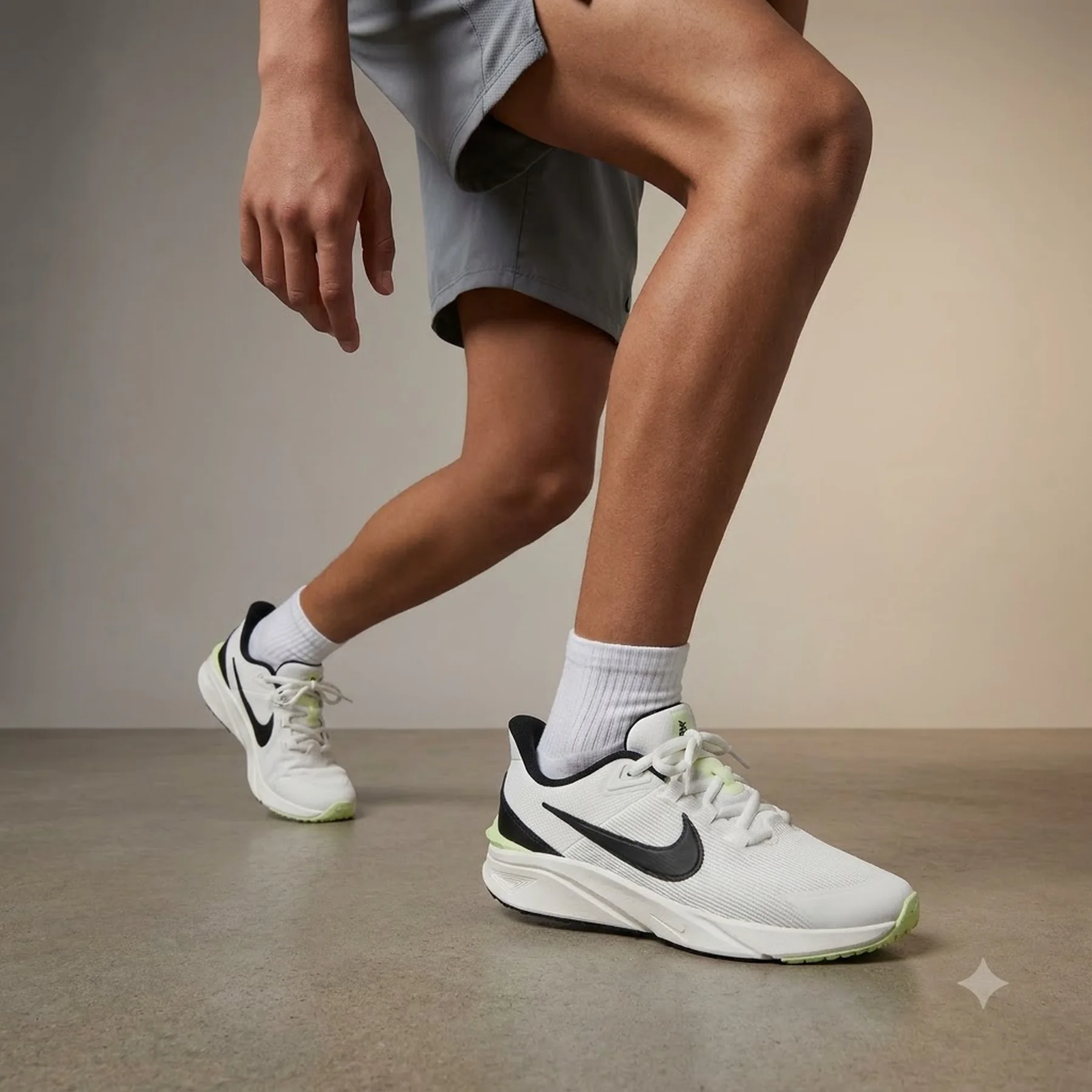Кросівки підліткові Nike Star Runner 4 (DX7615-102)