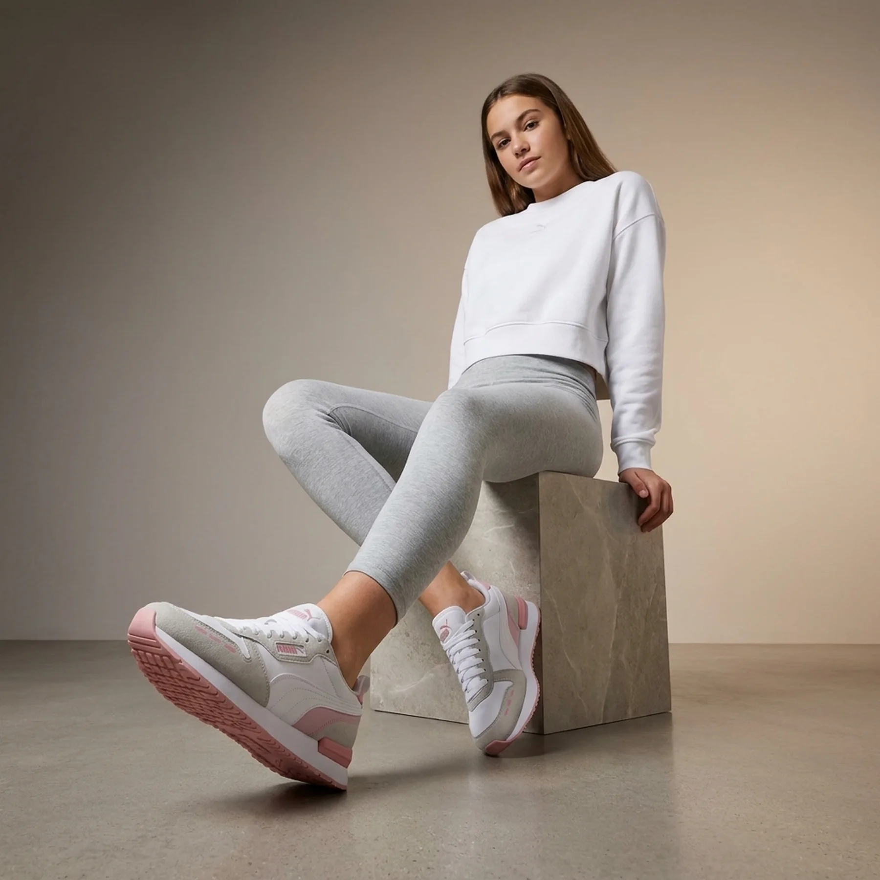 Кросівки підліткові Puma R78 (374428-01)