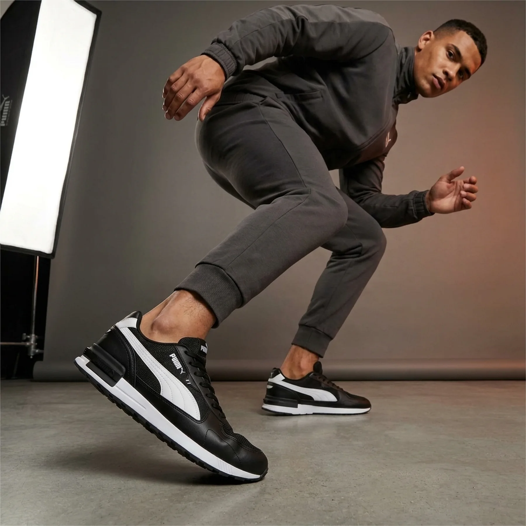 Кросівки Puma Graviton SL Remix