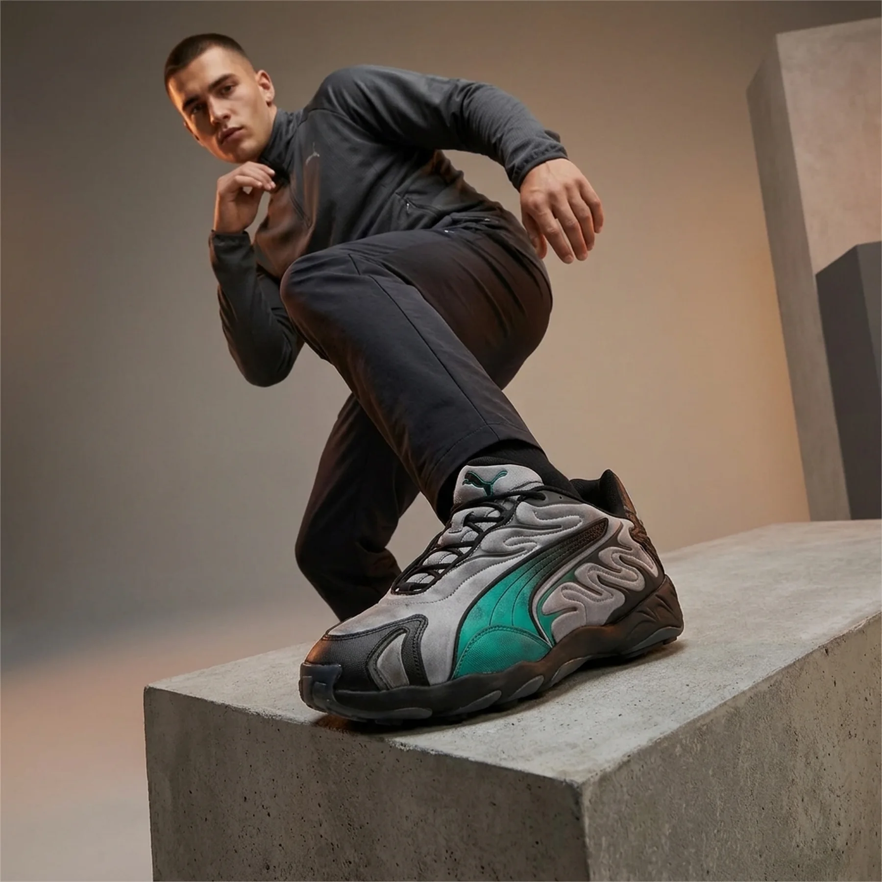 Кросівки Puma Inhale Distressed