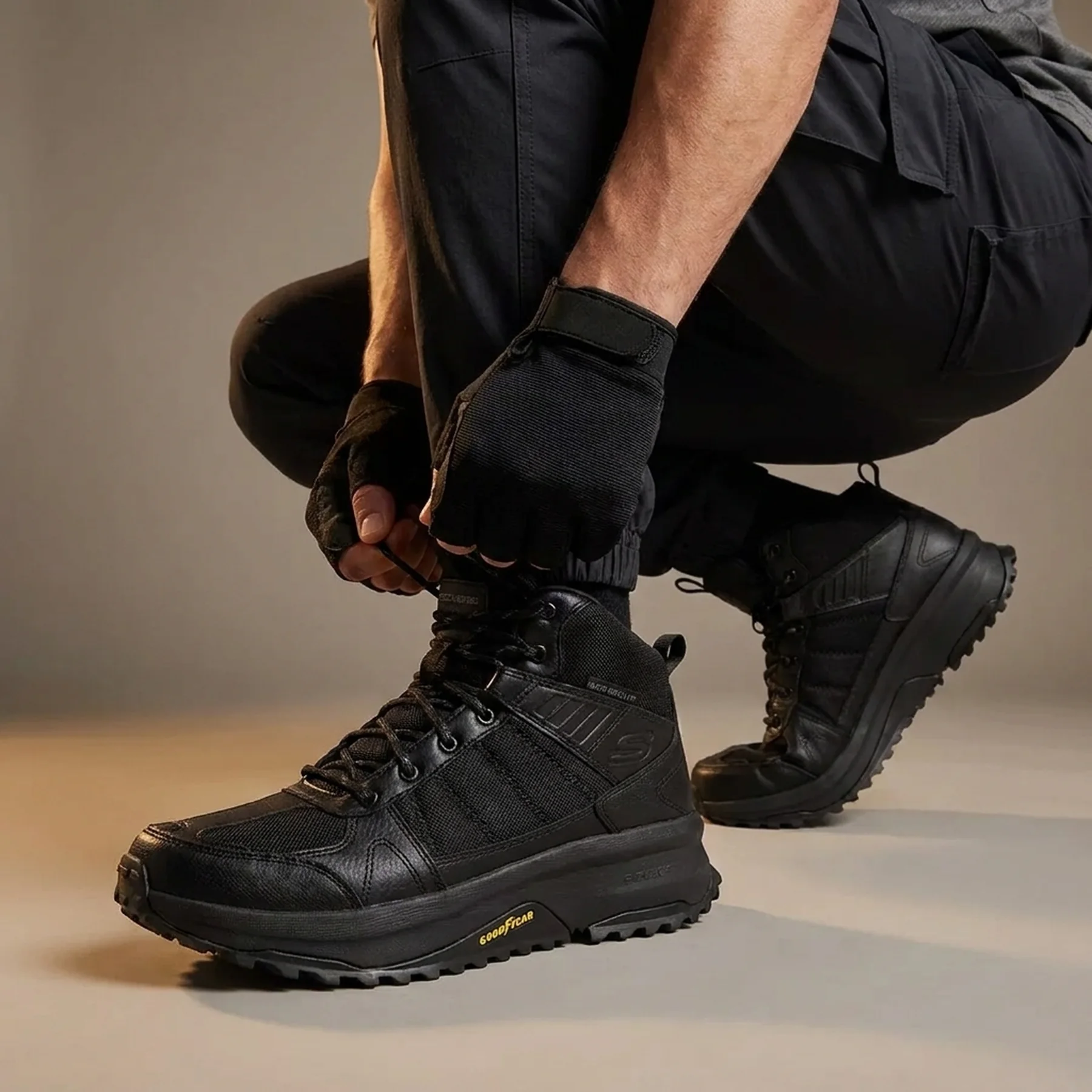 Кросівки Skechers Bionic Trail Flashpoint Black