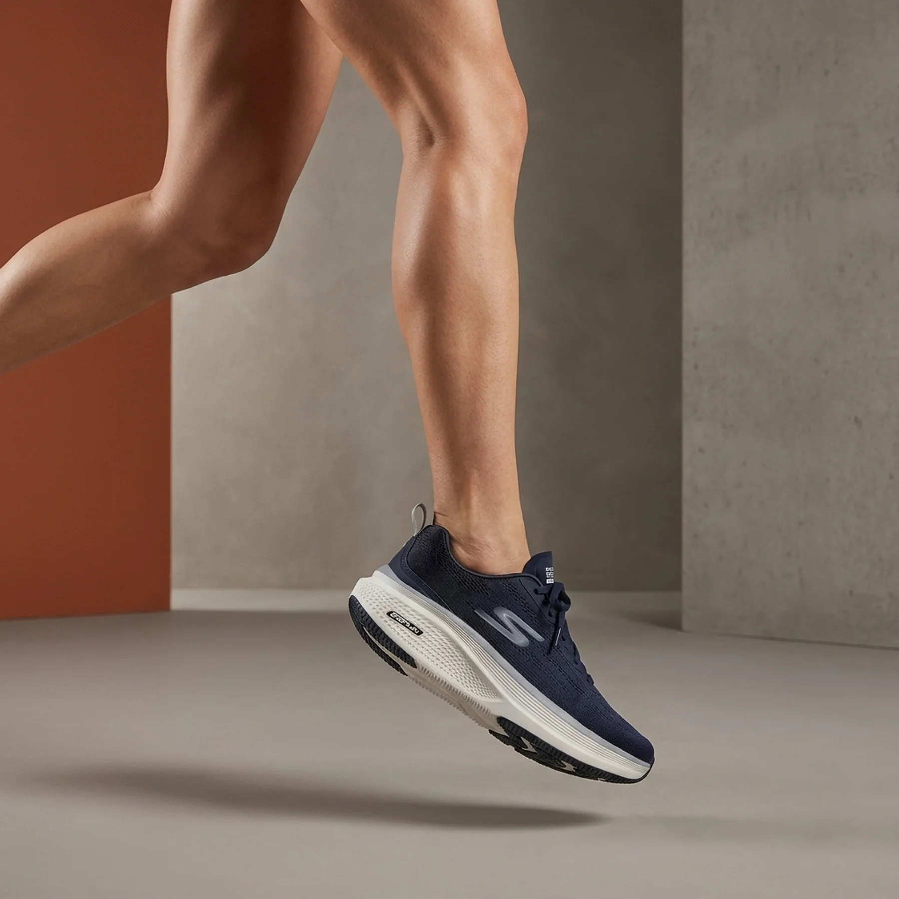 Кросівки Skechers Go Run Elevate 2.0 Fluid Motion Navy Gray
