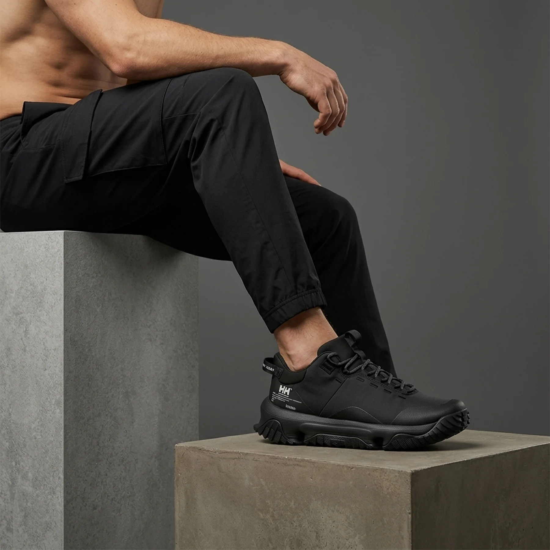 Кросівки UBA CURBSTEP LOW 11824990 HELLY HANSEN 10,5 (44,5) Чорний