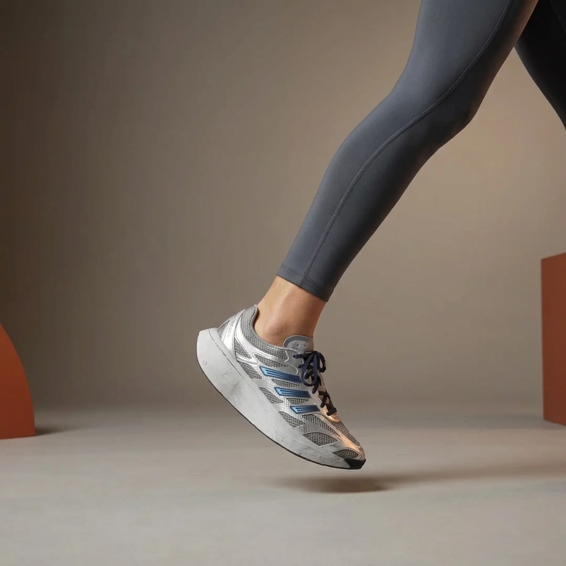Кросівки унісекс Adidas Adizero Aruku (JS0052)