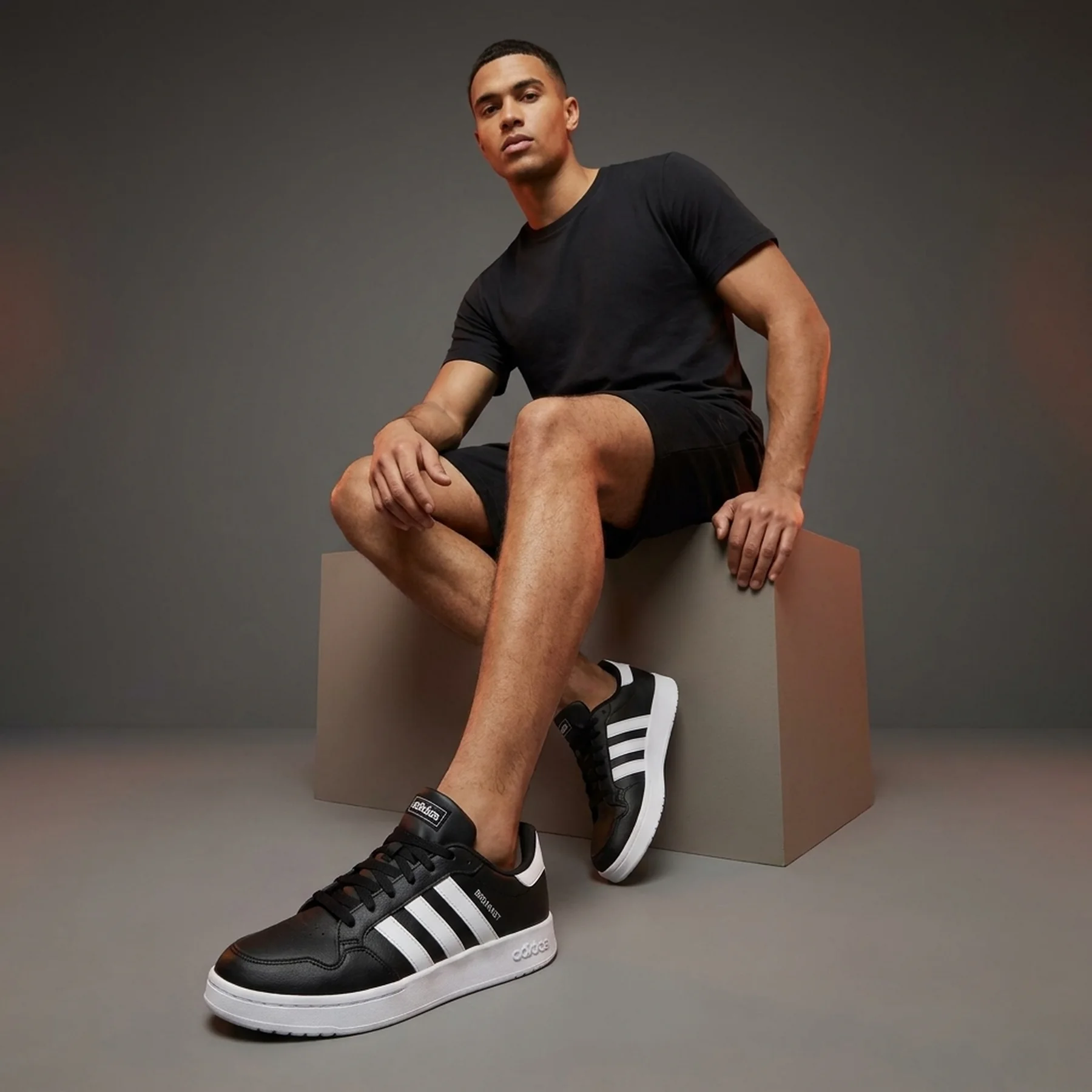 Кросівки унісекс Adidas Breaknet 2.0 (HP9425)
