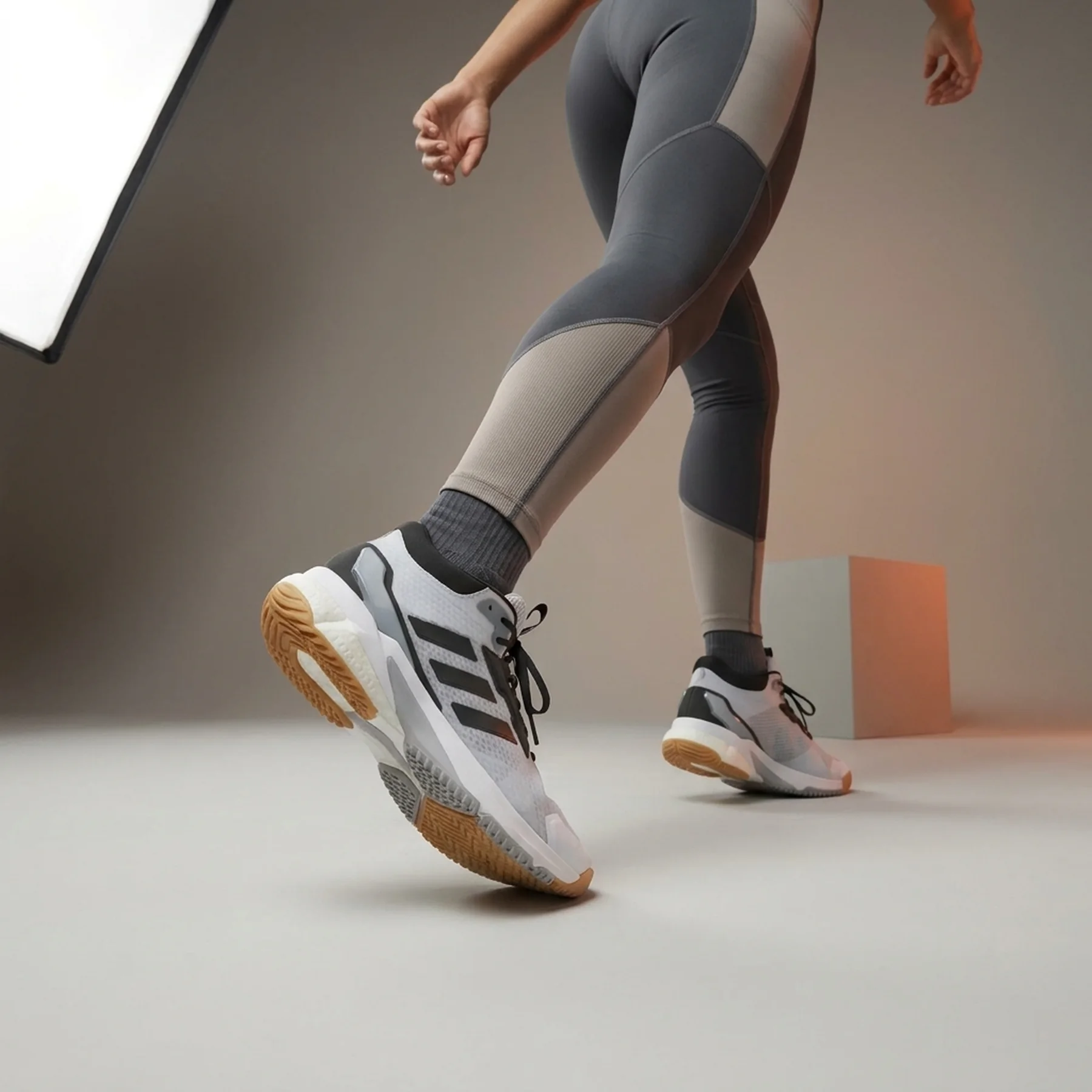 Кросівки унісекс Adidas Crazyflight 5 Mid Indoor Grey (IH7720)
