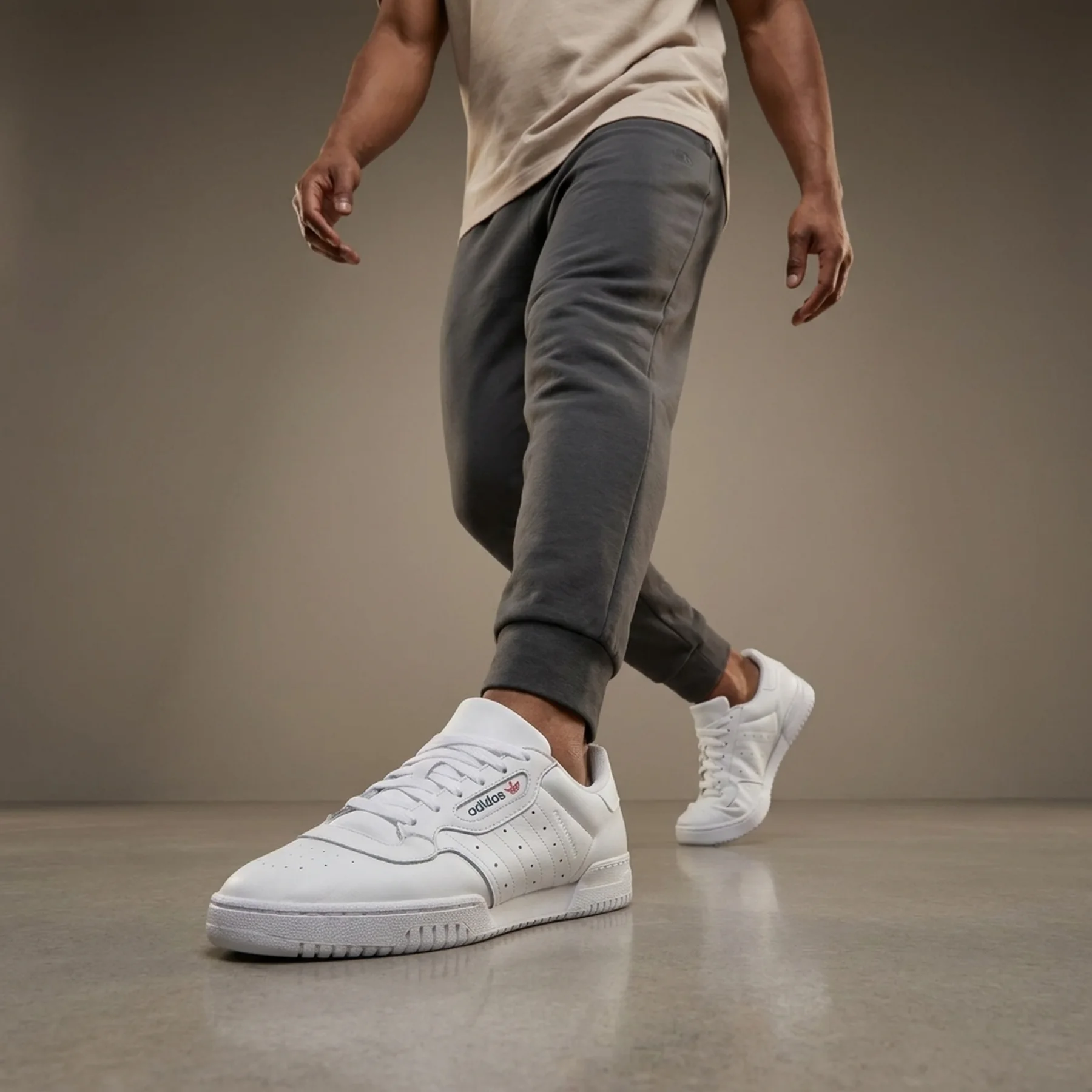 Кросівки унісекс Adidas Powerphase White (JH5481)