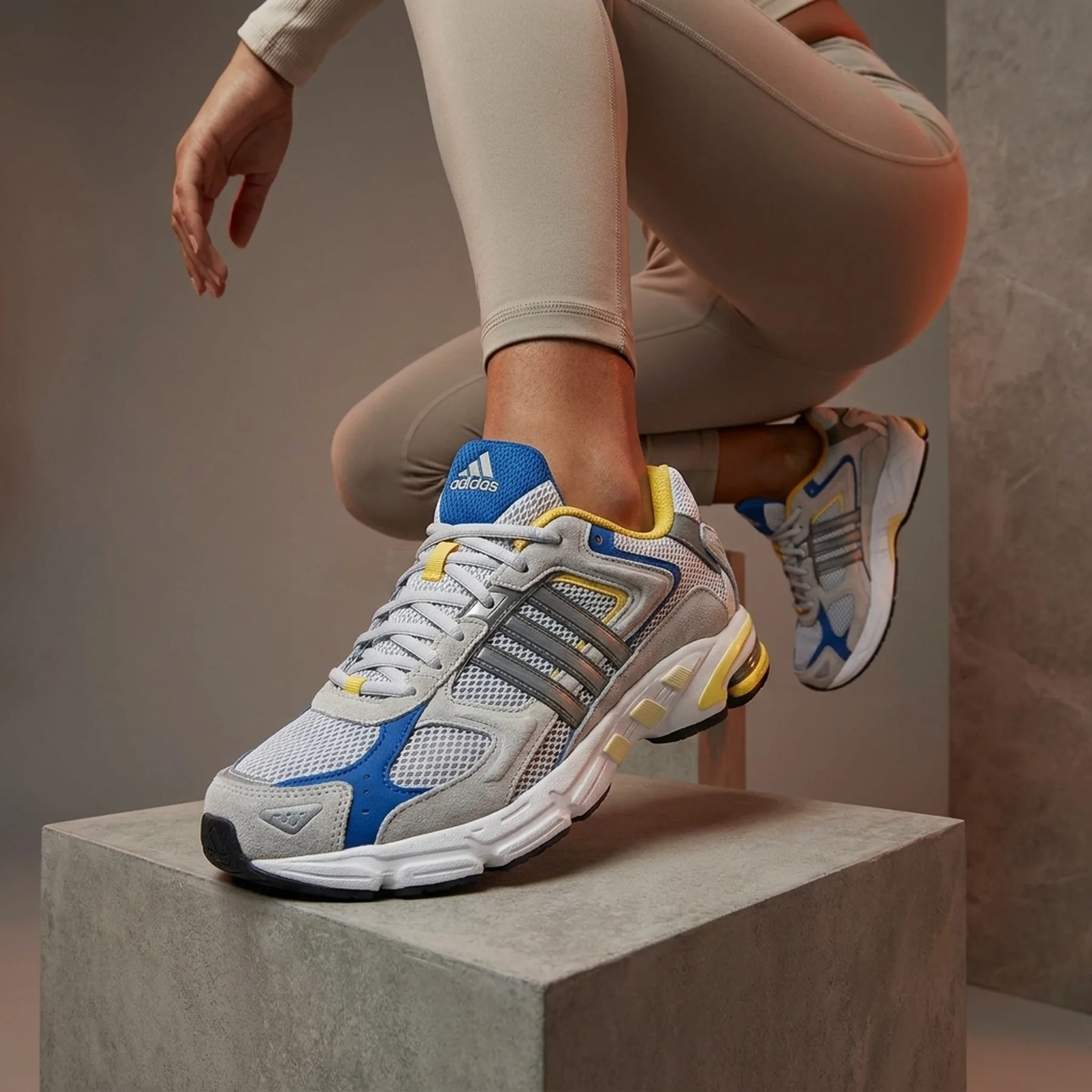 Кросівки унісекс Adidas Response Cl Shoes (ID4596)