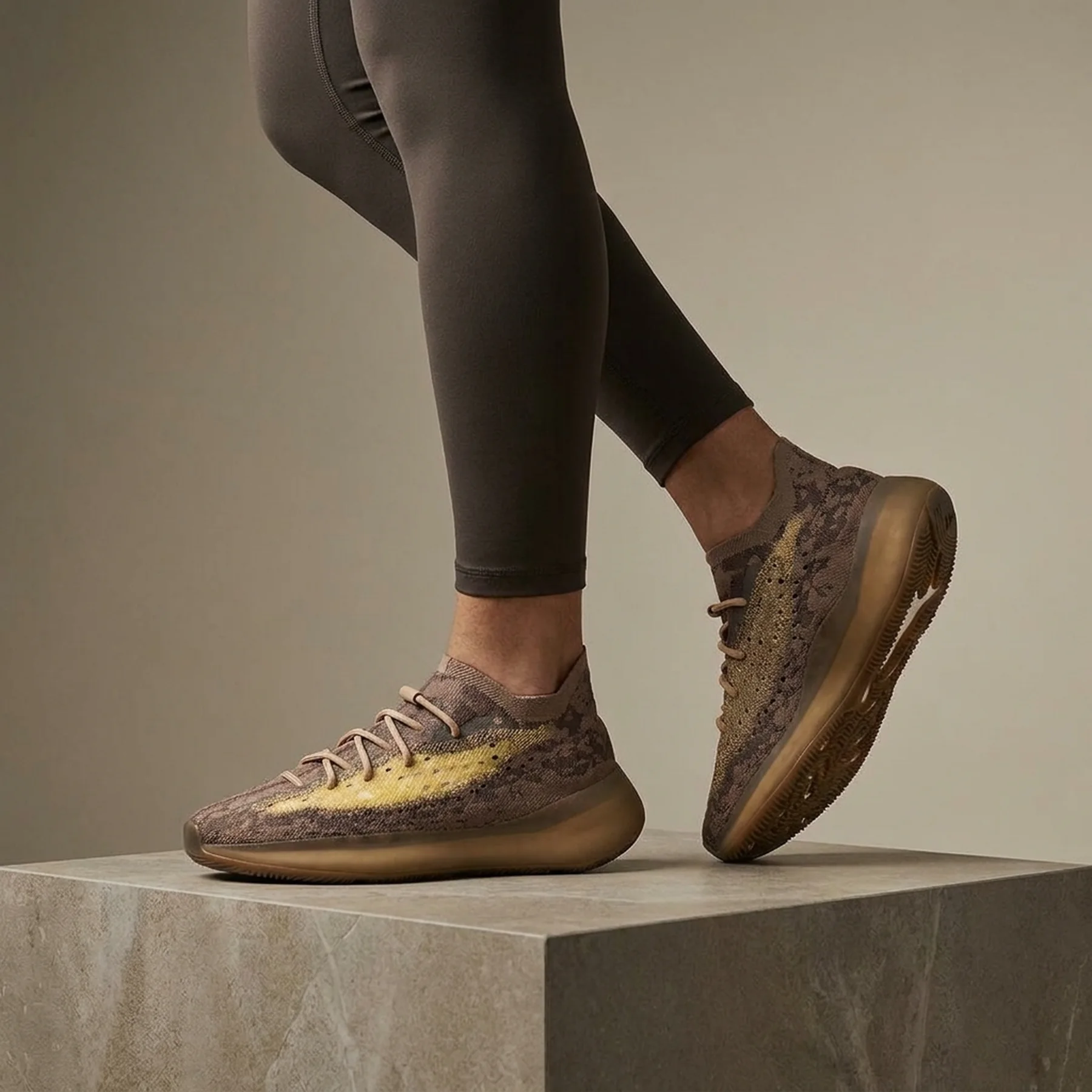 Кросівки унісекс Adidas Yeezy Boost 380 (FZ4982)