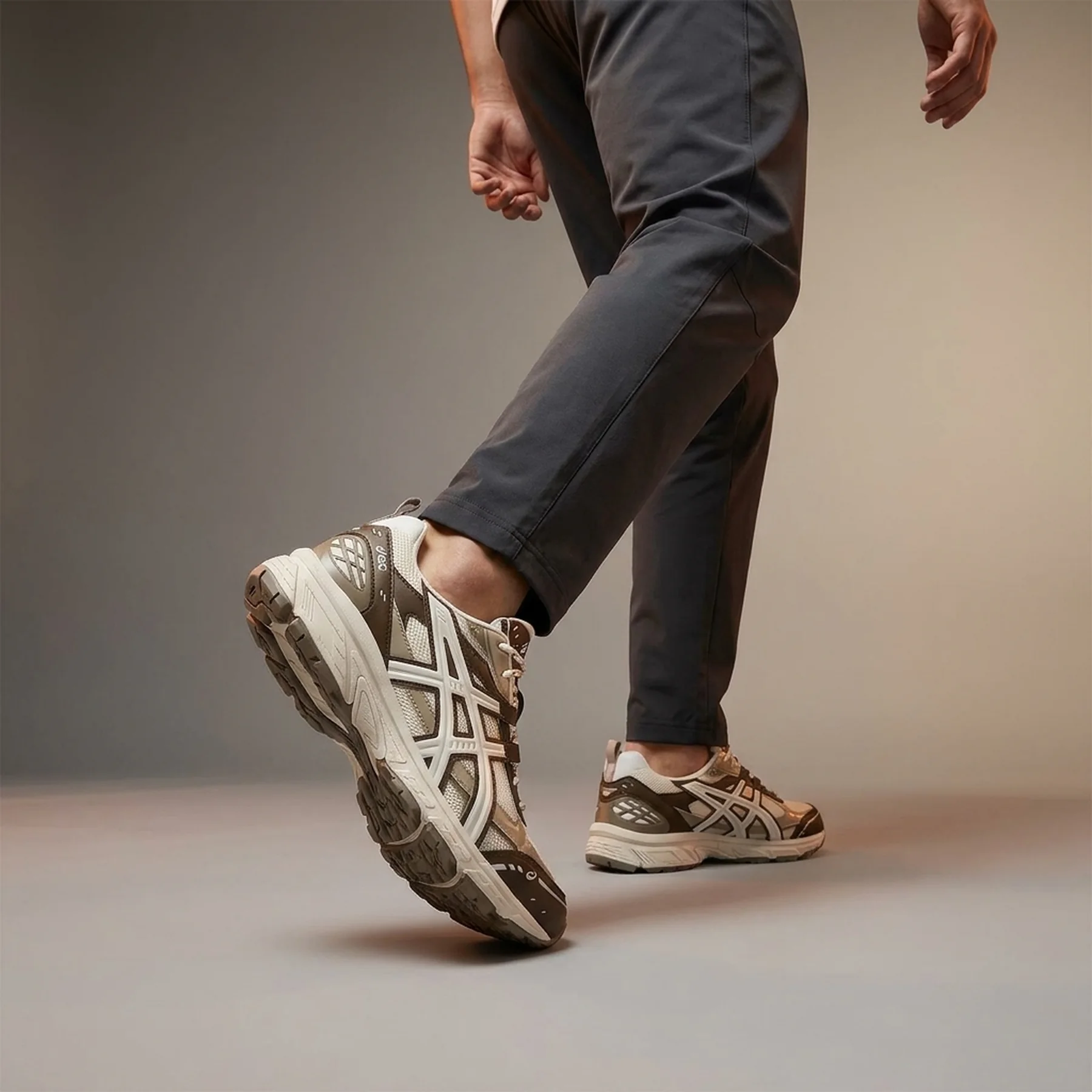 Кросівки унісекс Asics Gel-Nunobiki (1203A536-106)