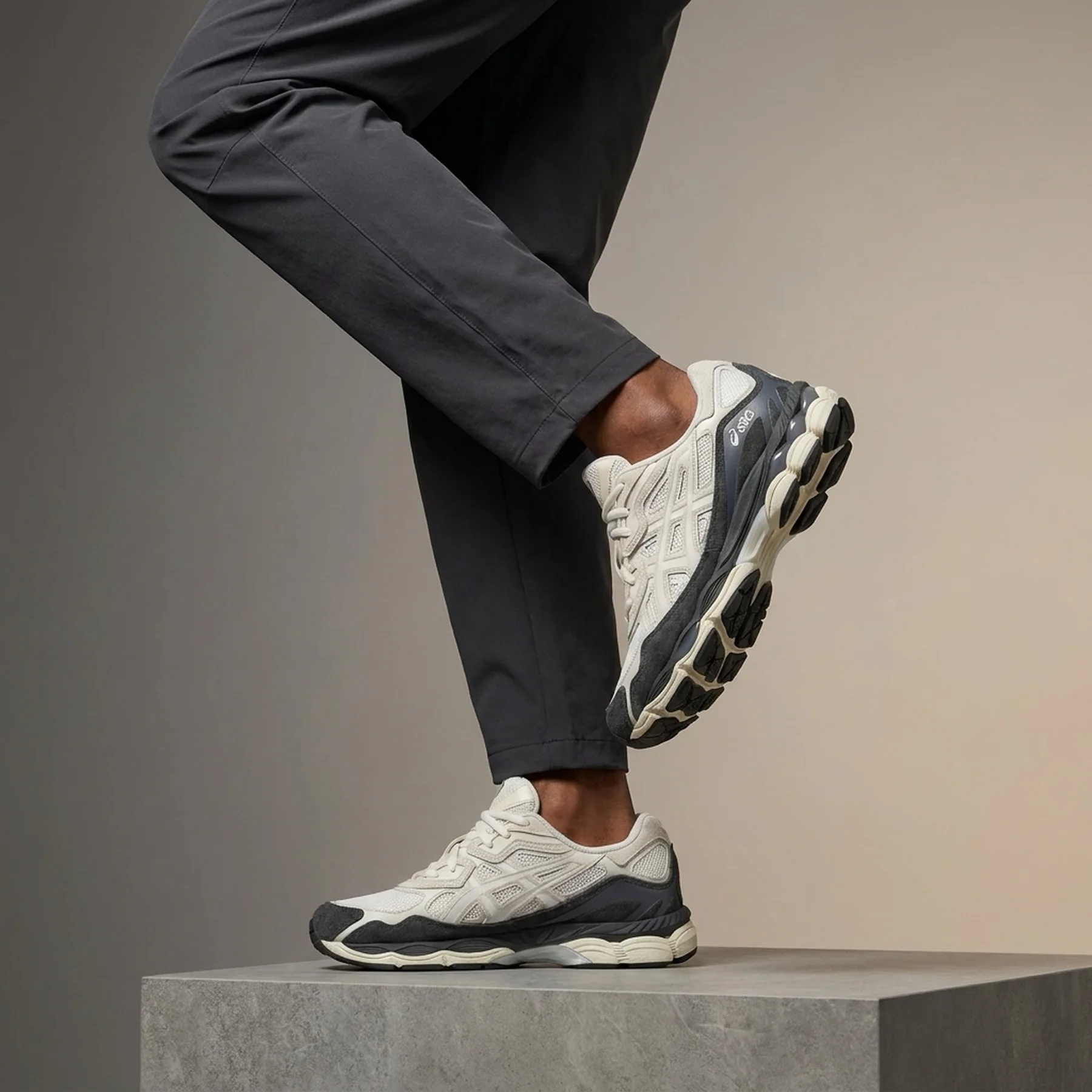 Кросівки унісекс Asics Gel-Nyc (1203A383-111)