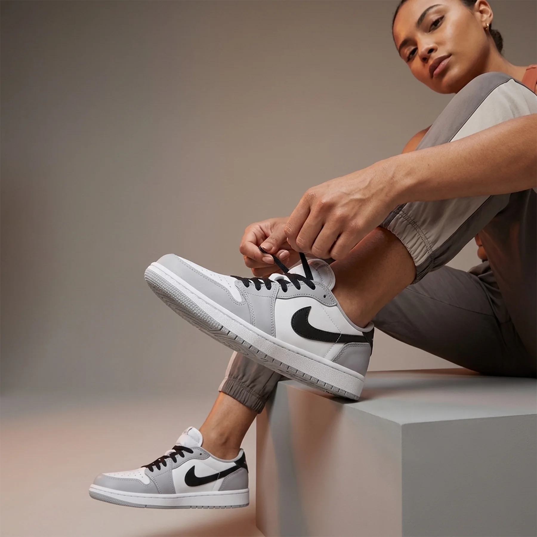 Кросівки унісекс Nike 1 Low Og (CZ0790-110)