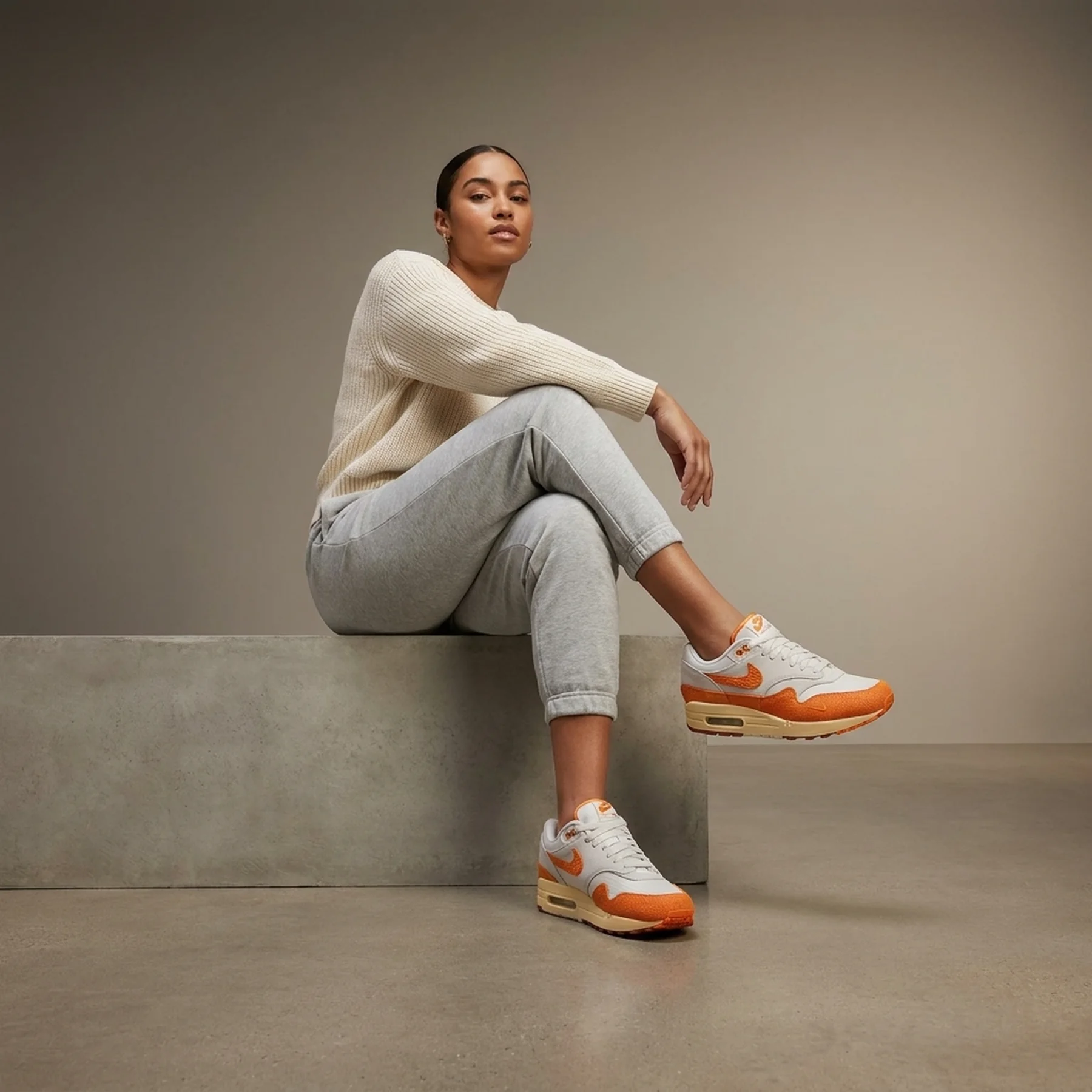 Кросівки унісекс Nike Air Max 1 Wmns (DZ4709-001)