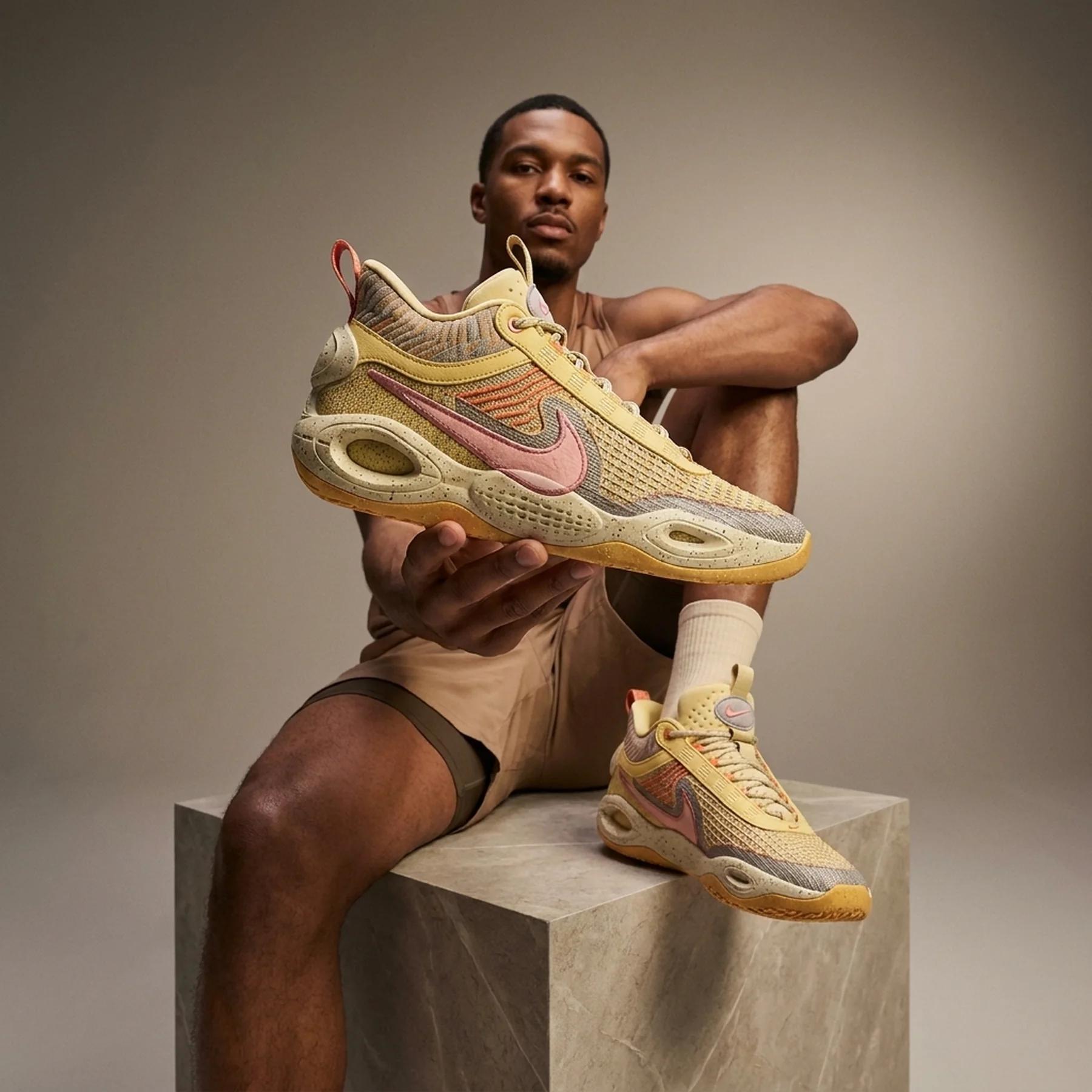 Кросівки унісекс Nike Cosmic Unity 3 Basketball Shoes Multi (DV2757-200)