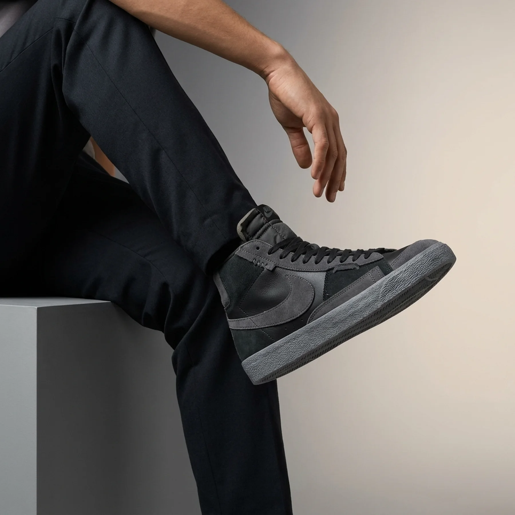 Кросівки унісекс Nike Diorr Greenwood X Blazer Mid Sb Grey (FQ0792-001)