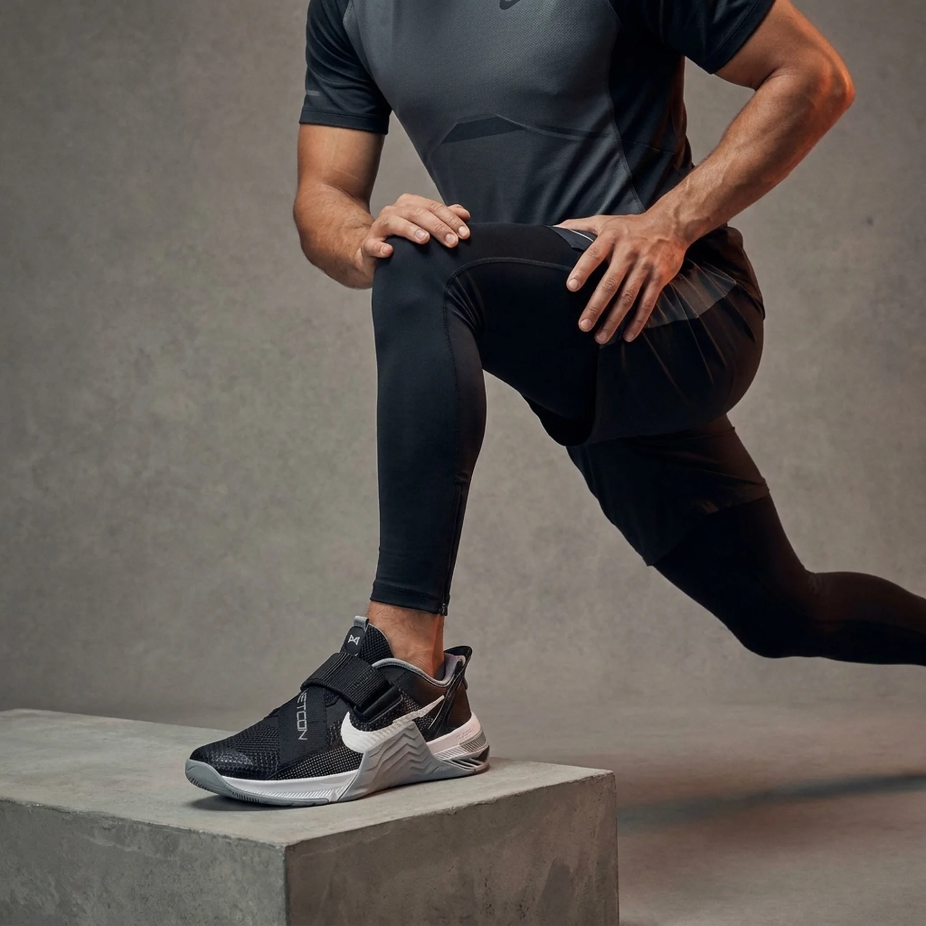 Кросівки унісекс Nike Metcon 7 Flyease (DH3344-010)