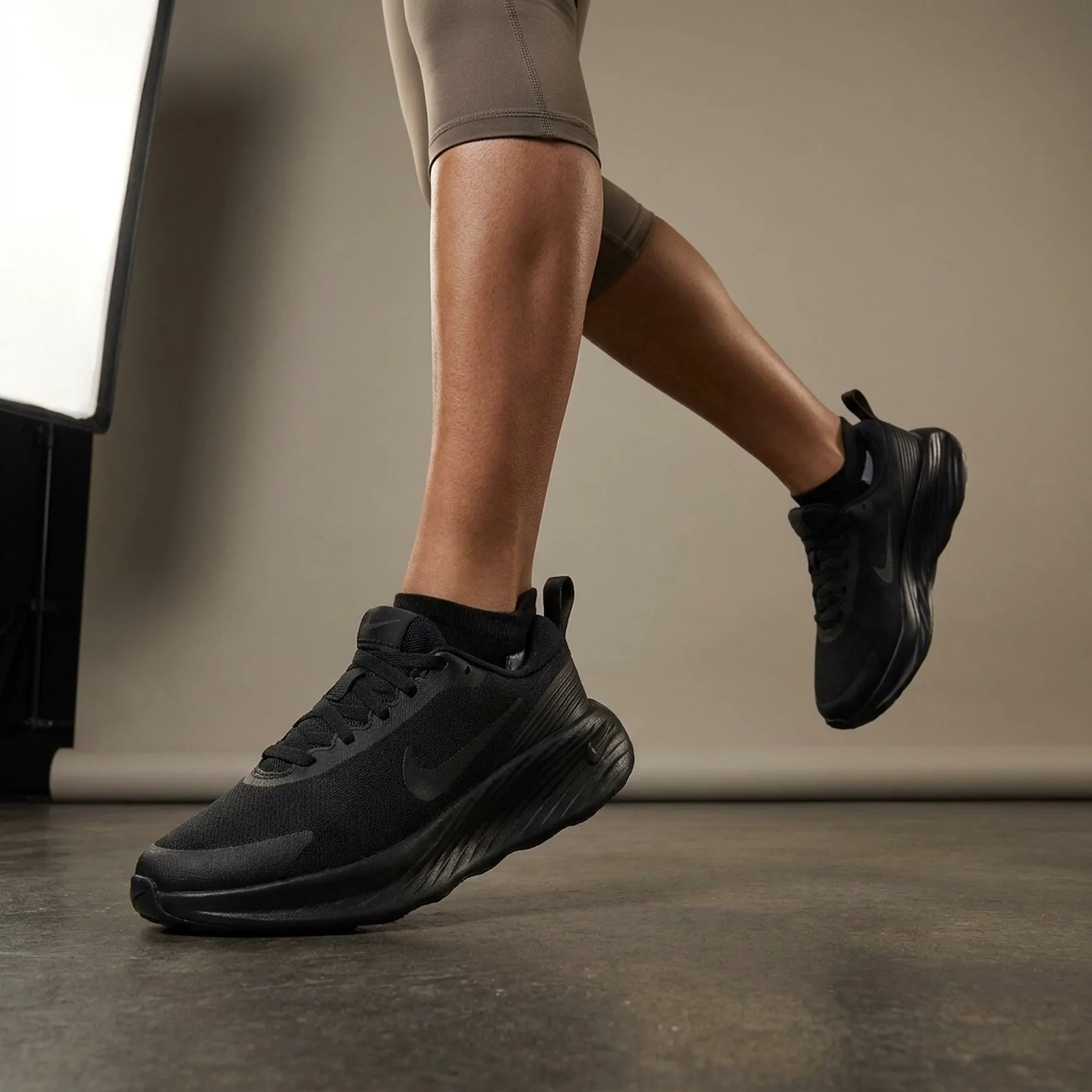 Кросівки унісекс Nike Promina Triple Running Athletic (FV6343-001)