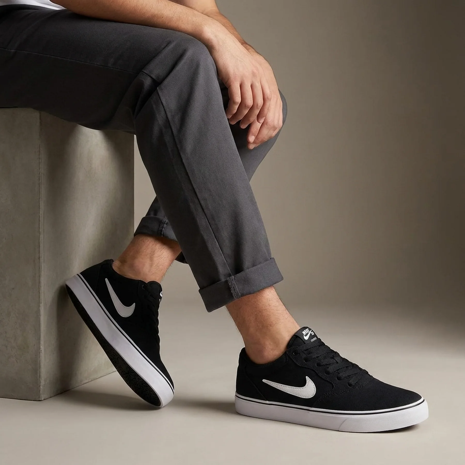 Кросівки унісекс Nike Sb Chron 2 (DM3493-001)