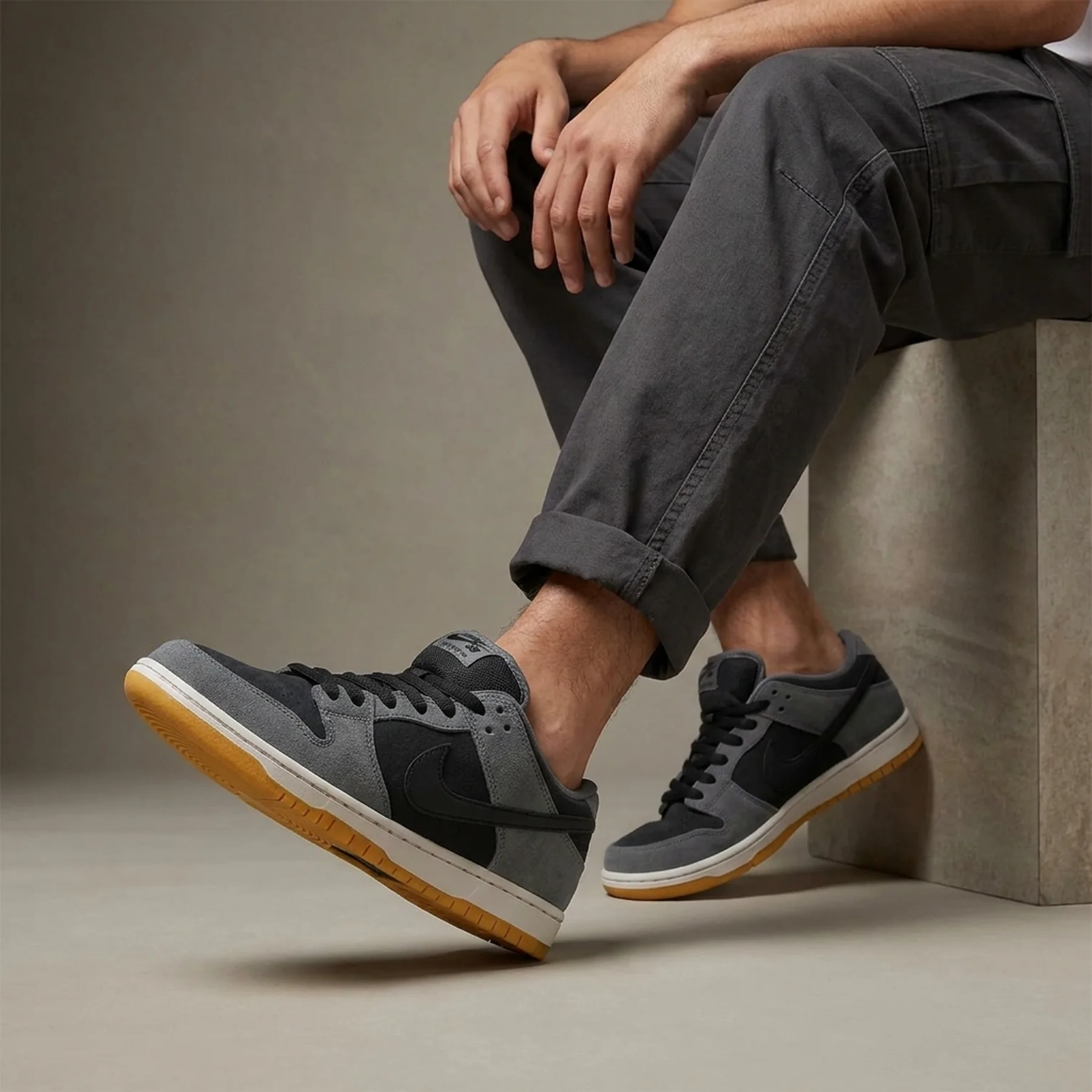 Кросівки унісекс Nike Sb Dunk Low Pro (HF3063-001)