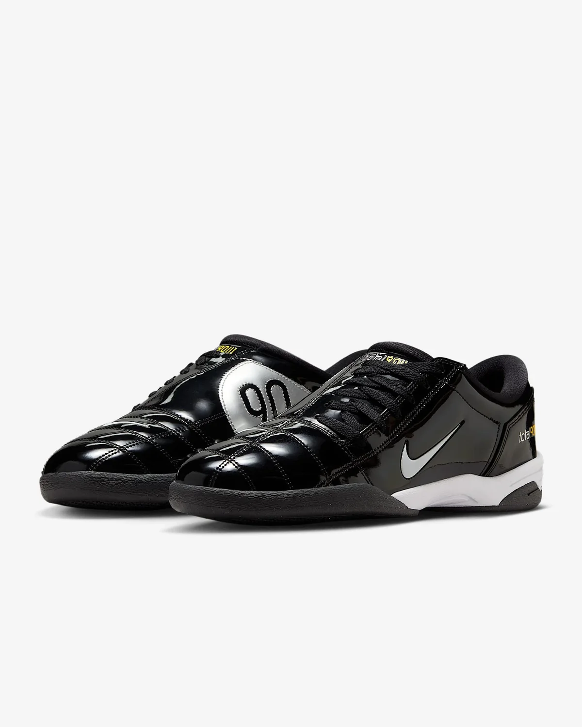Кросівки унісекс Nike Total 90 Sp (HJ9351-001)