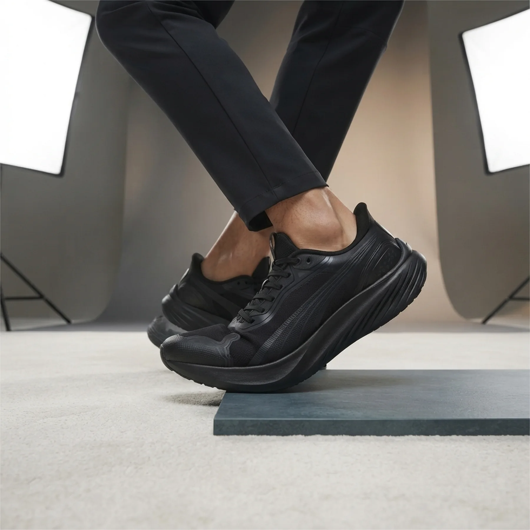 Кросівки унісекс Puma Pounce Lite Ptx (31172903)