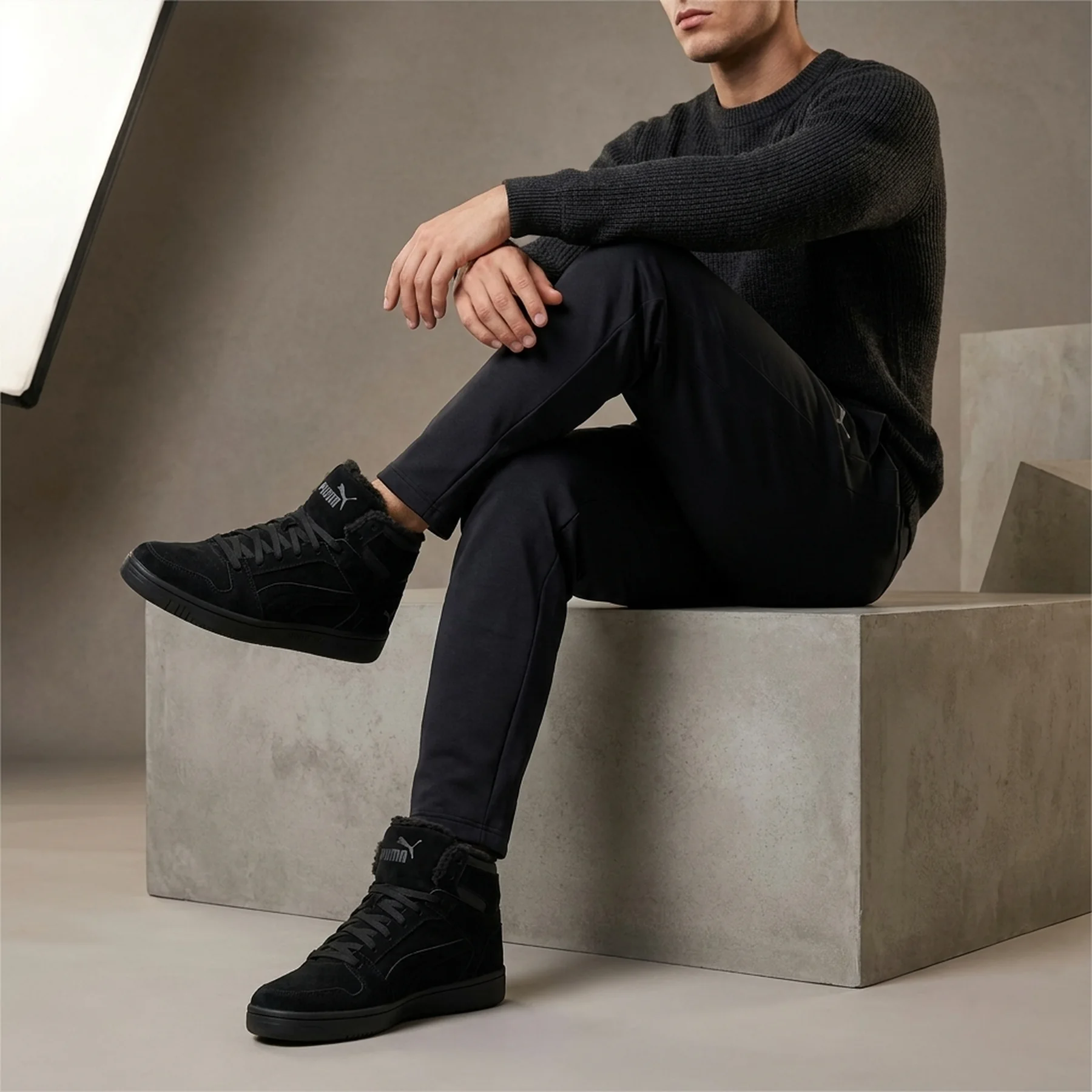 Кросівки унісекс Puma Rebound Layup Sd Fur (369831-01)