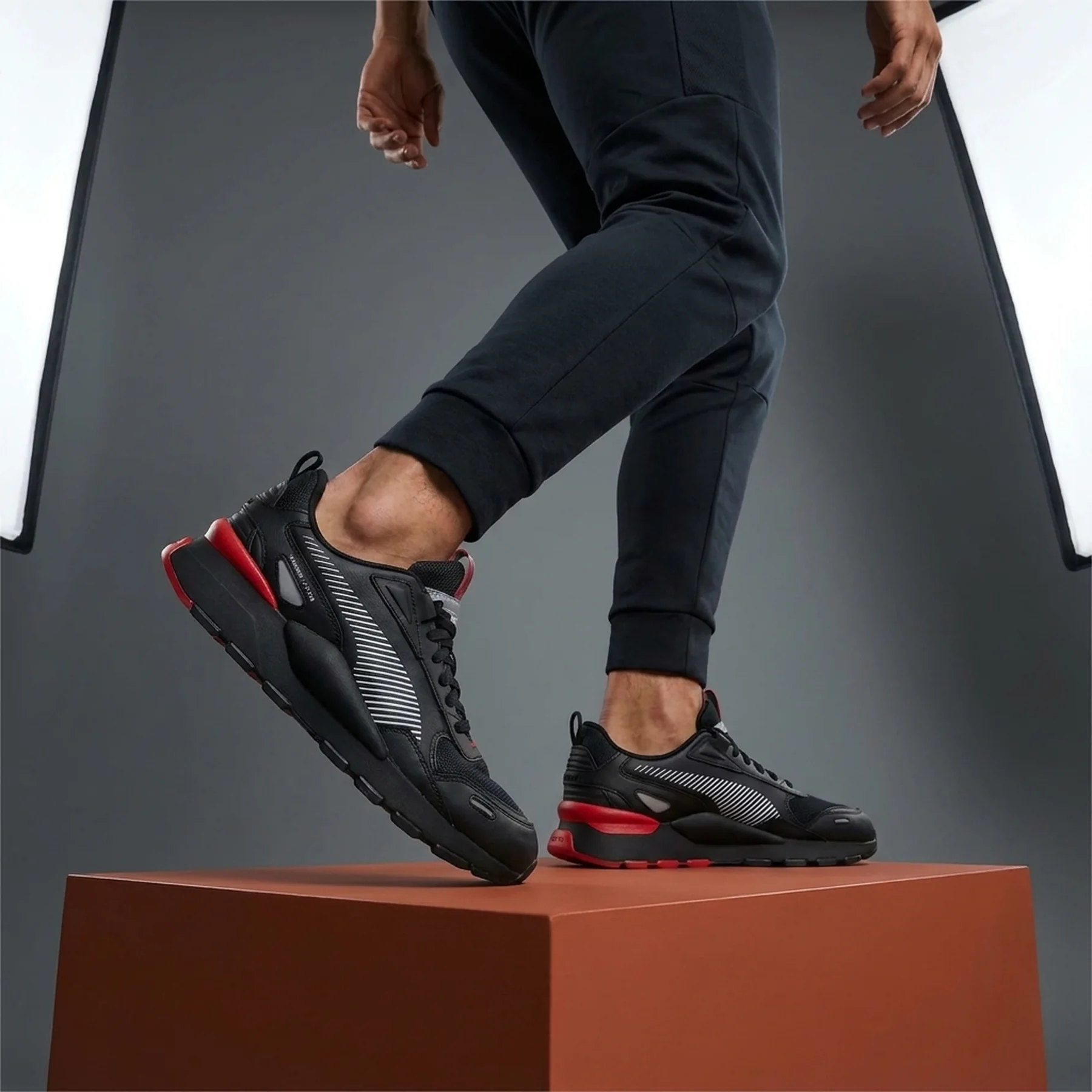 Кросівки унісекс Puma Rs 3.0 Synth Pop Black (392609-10)