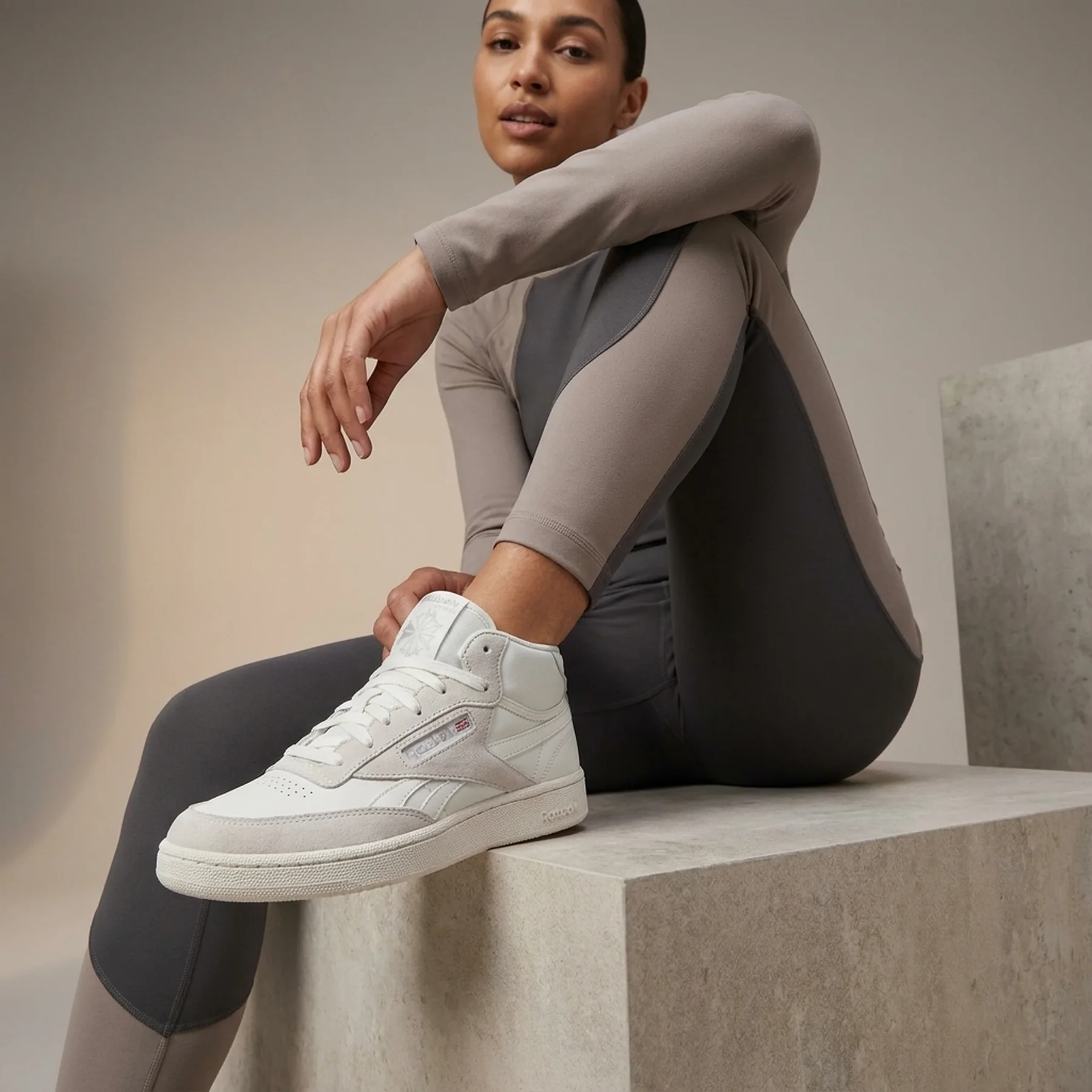 Кросівки унісекс Reebok Club C Geo Mid (GY8782)