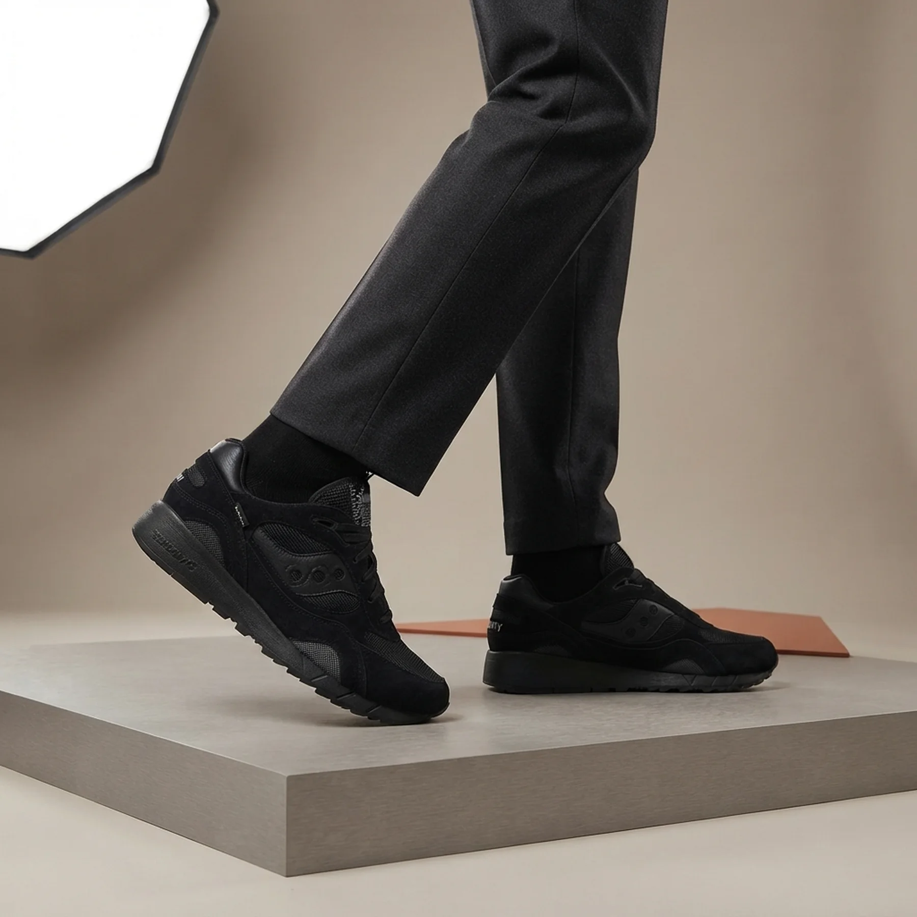Кросівки унісекс Saucony Shadow 6000 Gtx Black (S70786-4)